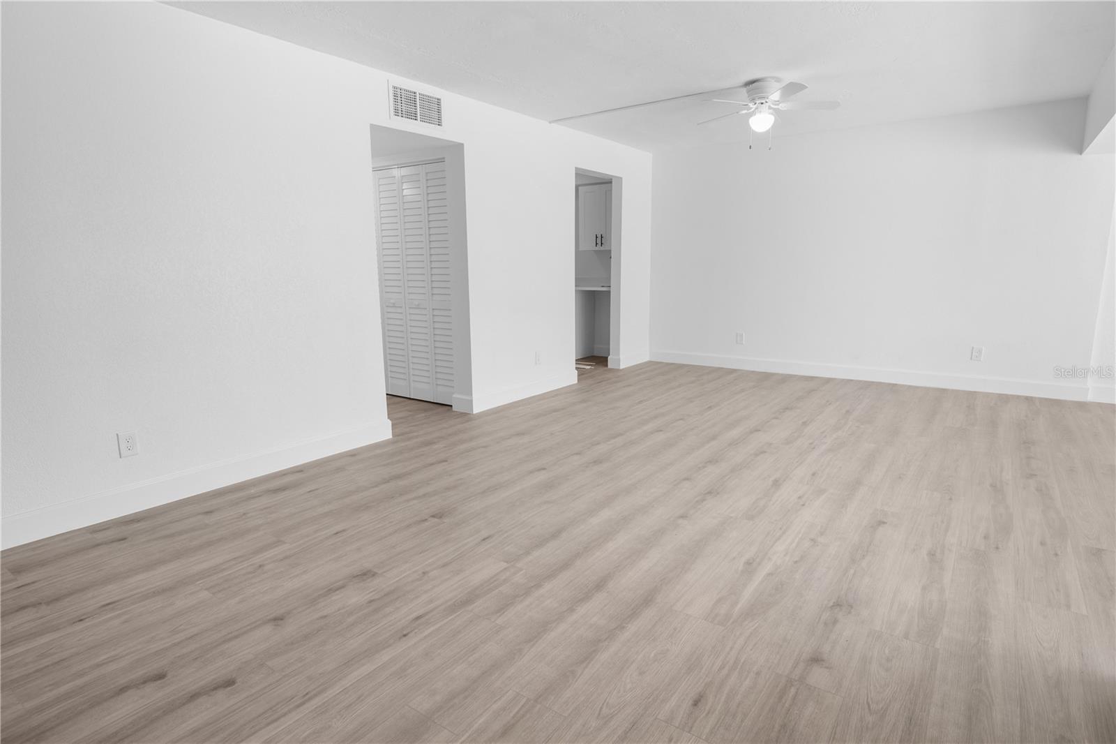 Image 32 of 53 For 6500 Estero Boulevard F116