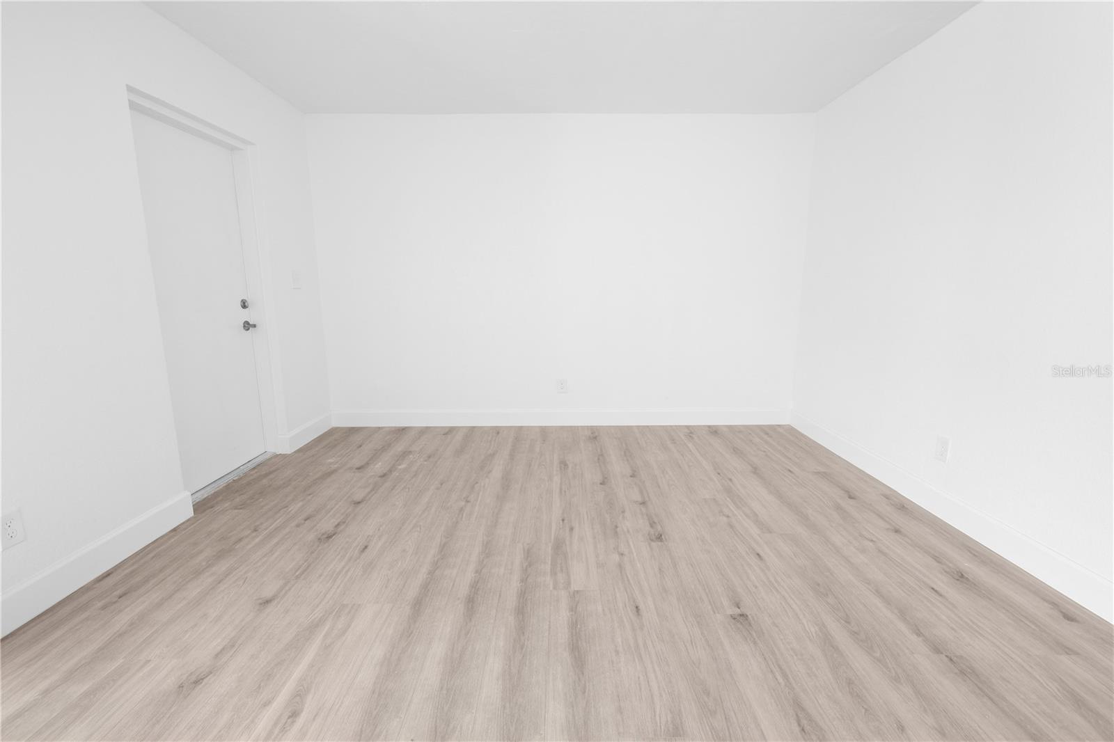 Image 36 of 53 For 6500 Estero Boulevard F116
