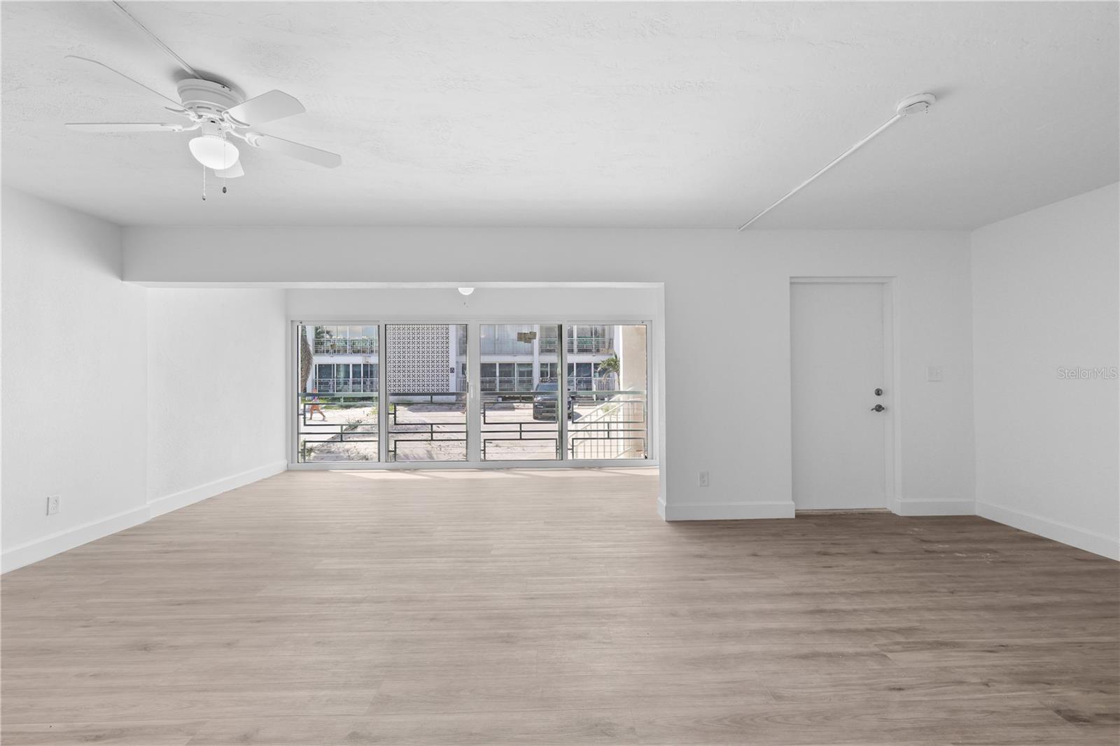 Image 38 of 53 For 6500 Estero Boulevard F116