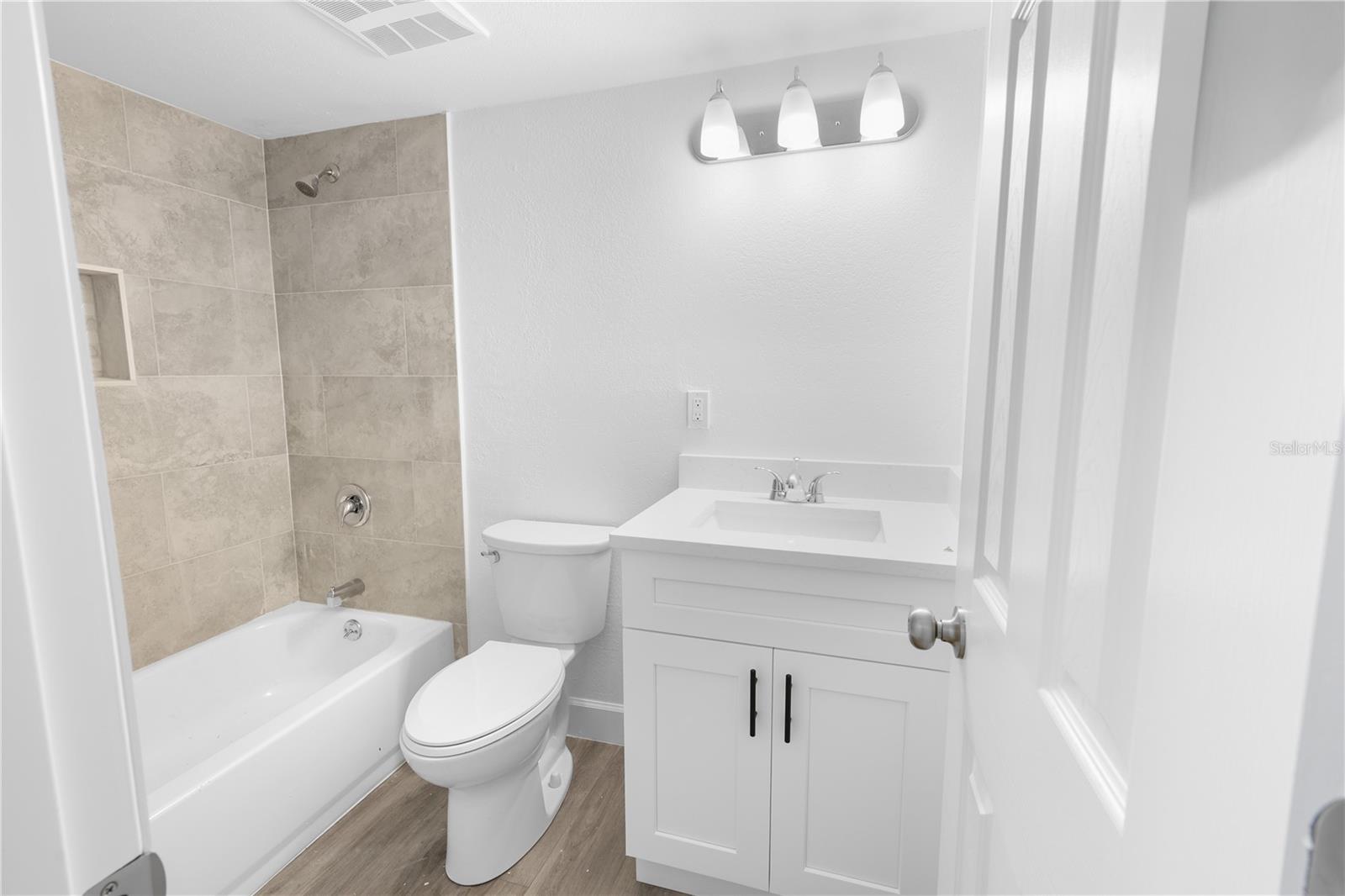 Image 42 of 53 For 6500 Estero Boulevard F116