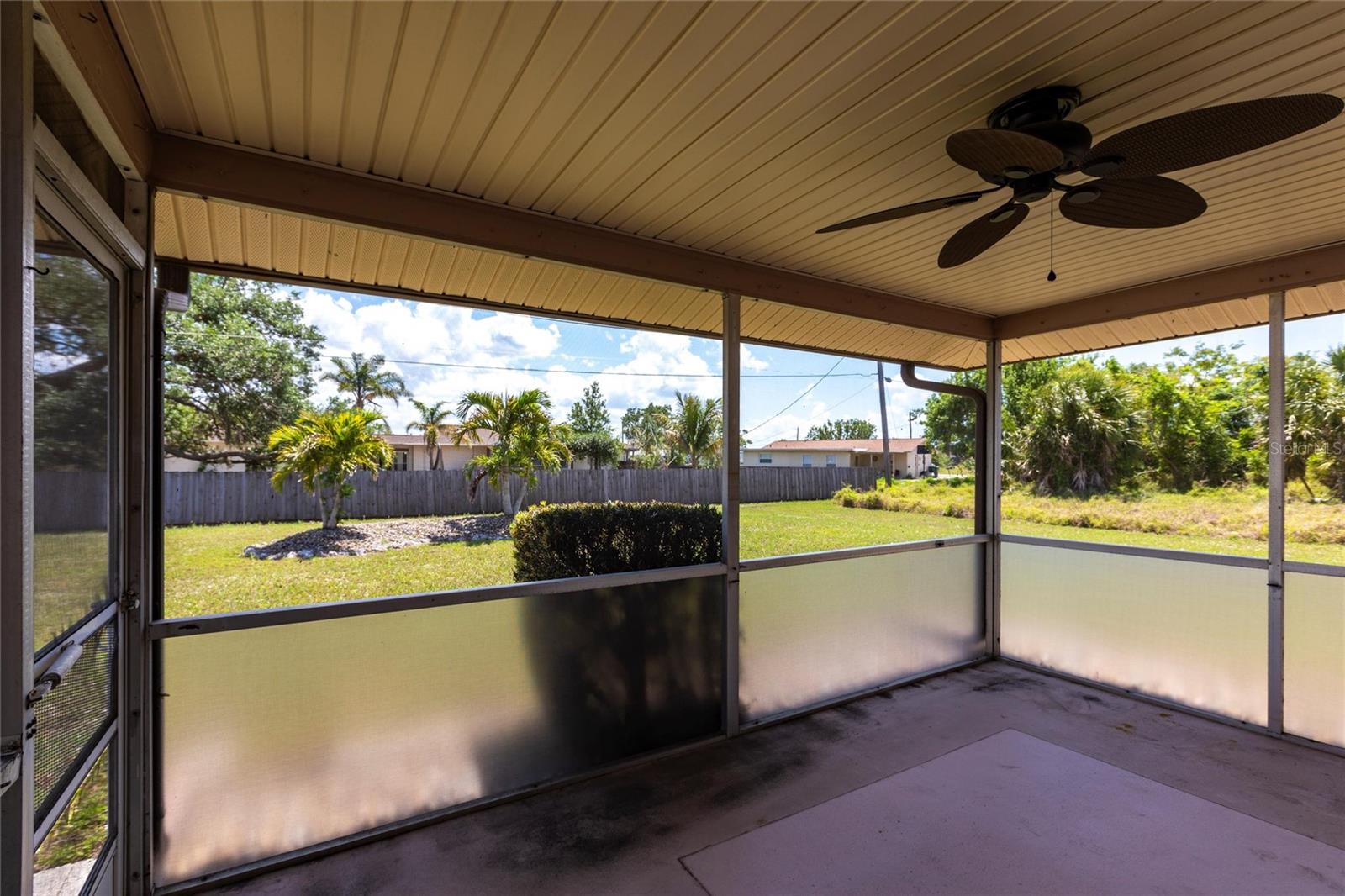 Image 19 of 31 For 661 Athos Terrace