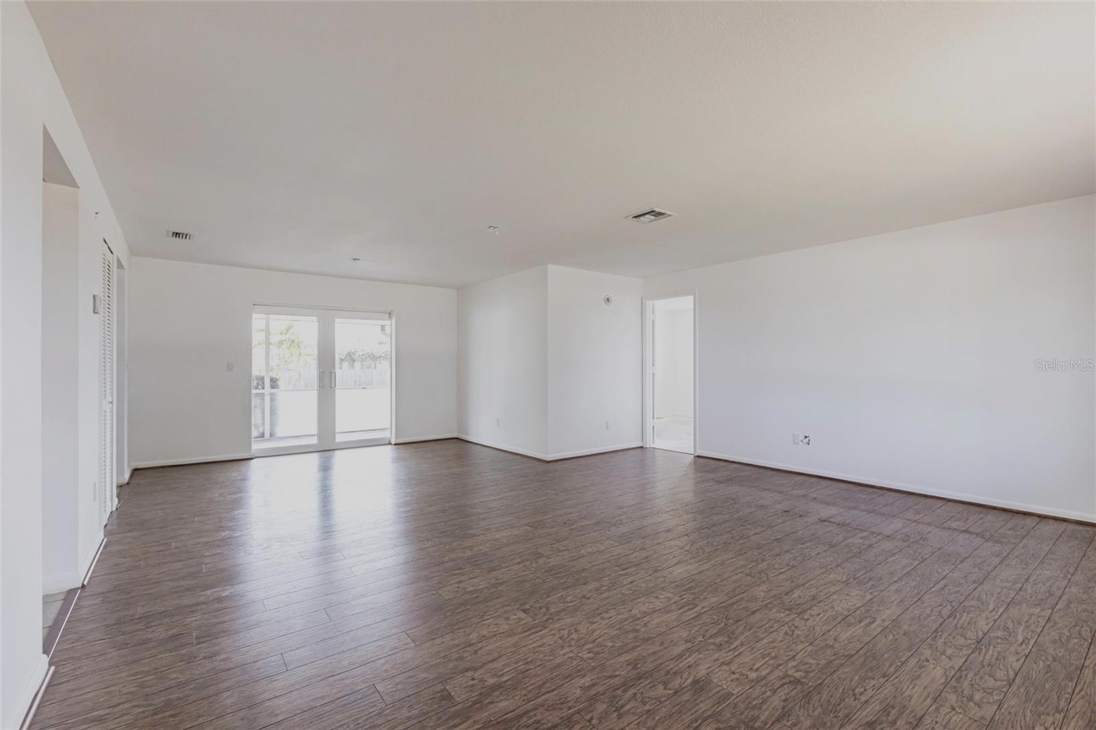 Image 5 of 31 For 661 Athos Terrace