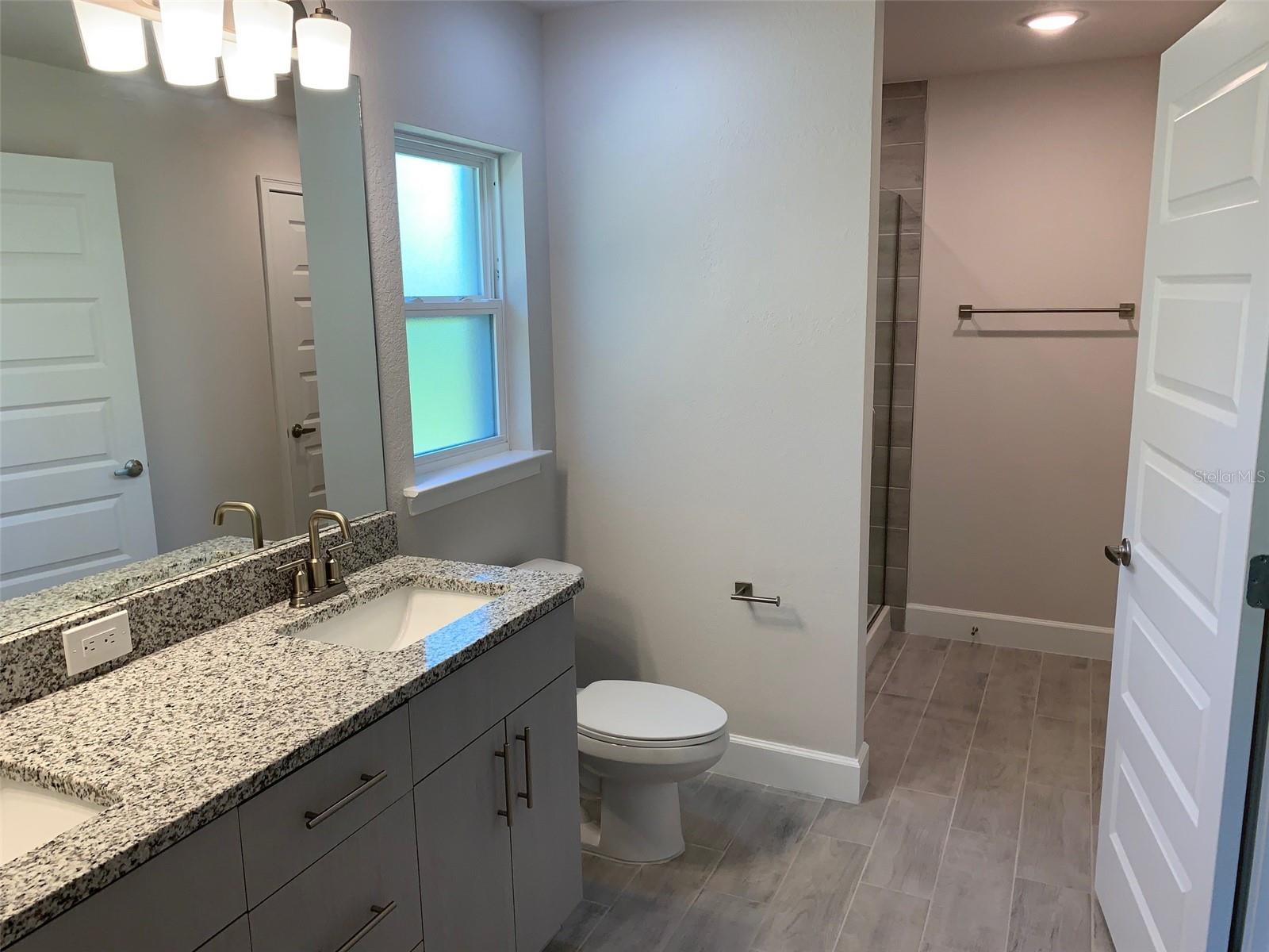 Image 4 of 8 For 2277 Chanute Street