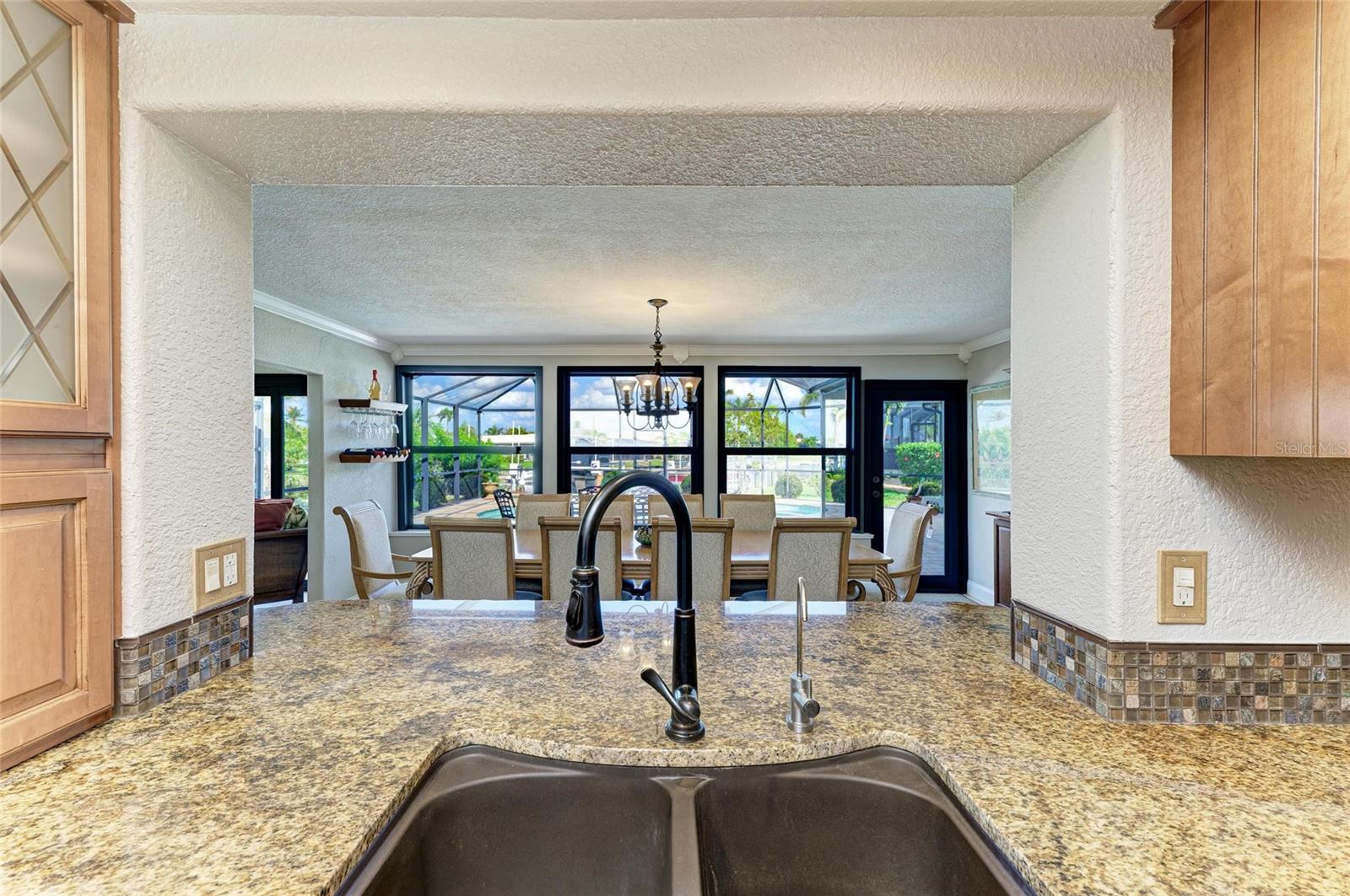 Image 19 of 52 For 200 Capri Isles Court