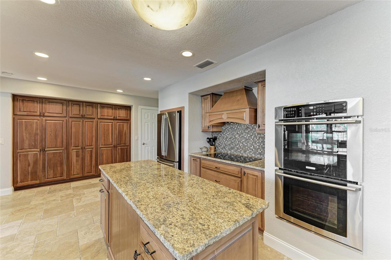 Image 21 of 52 For 200 Capri Isles Court