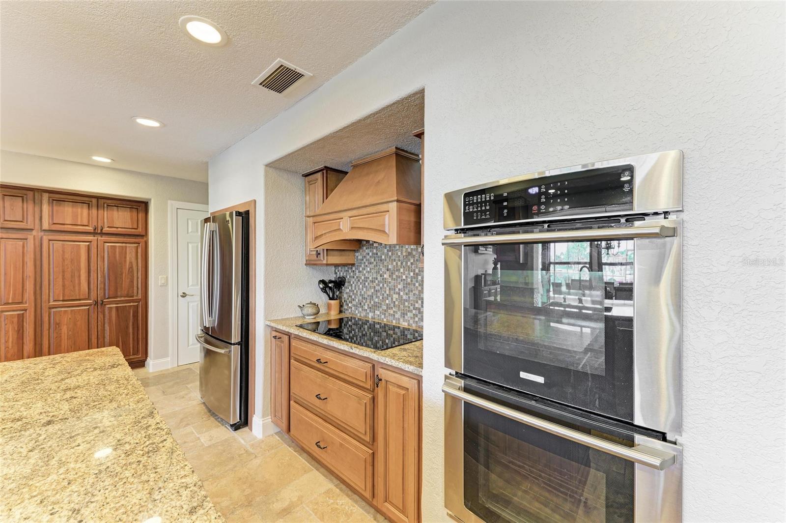Image 22 of 52 For 200 Capri Isles Court
