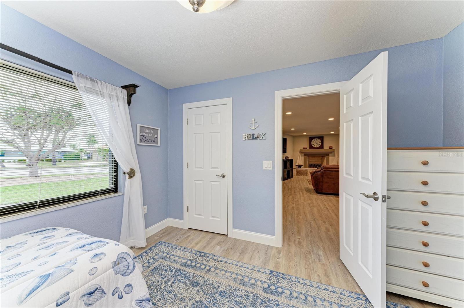 Image 32 of 52 For 200 Capri Isles Court