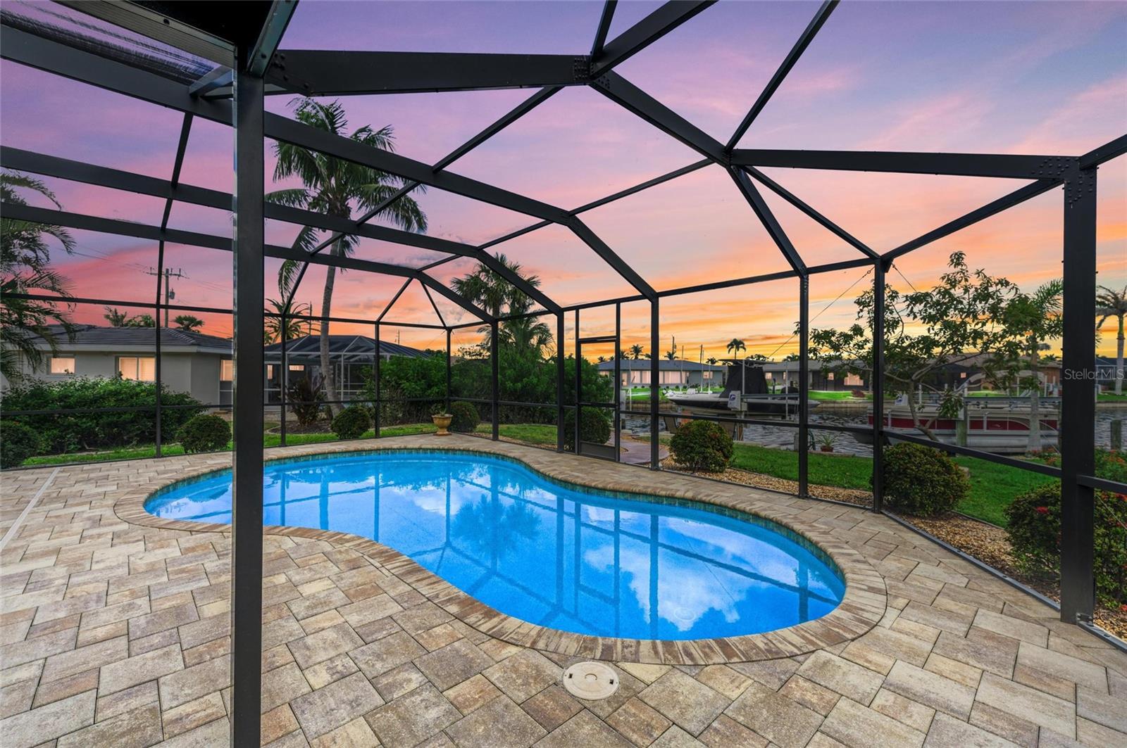 Image 41 of 52 For 200 Capri Isles Court