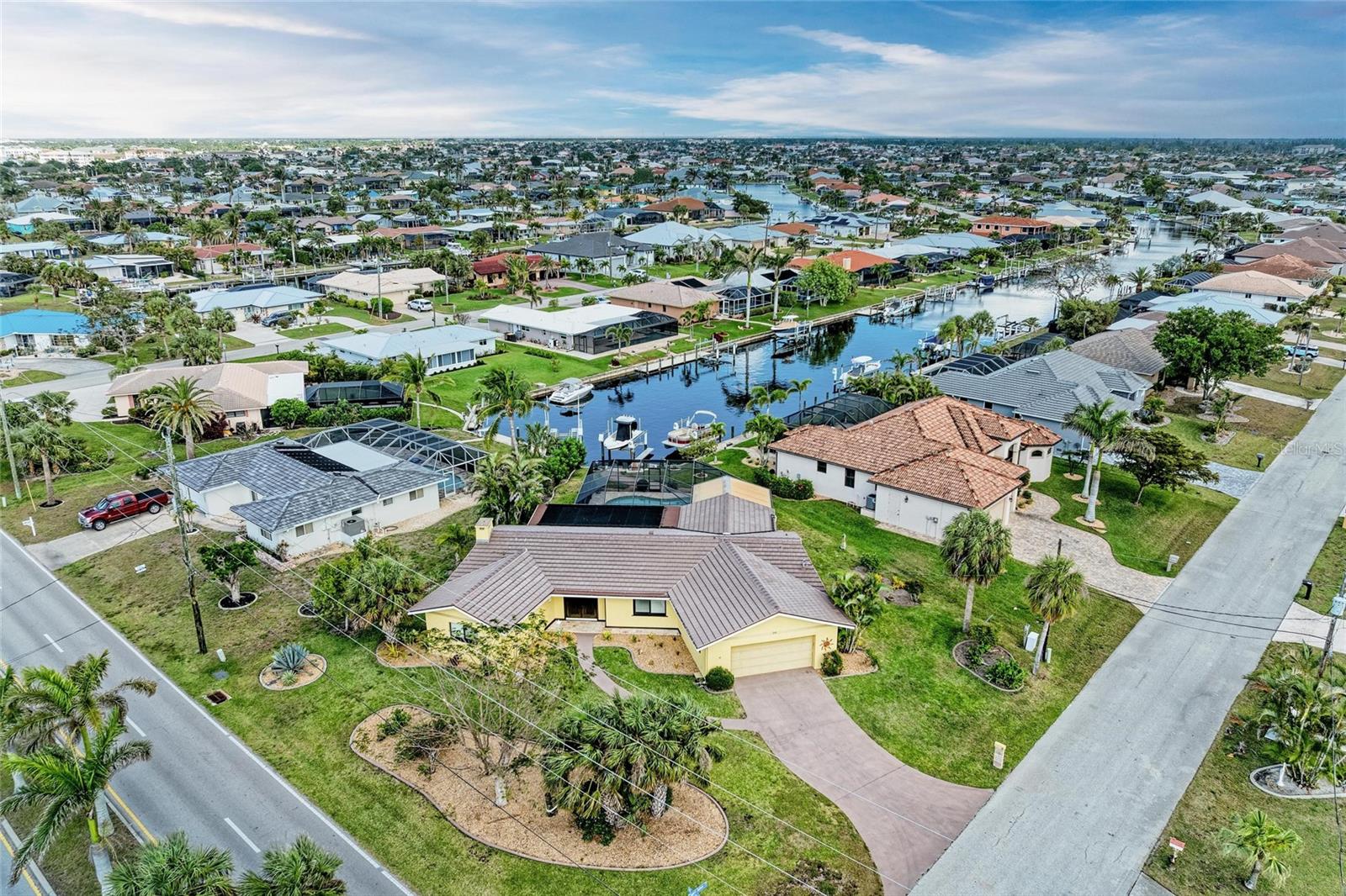 Image 51 of 52 For 200 Capri Isles Court