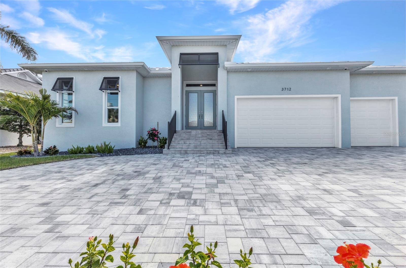 Image 2 of 94 For 3712 Carmichael Drive