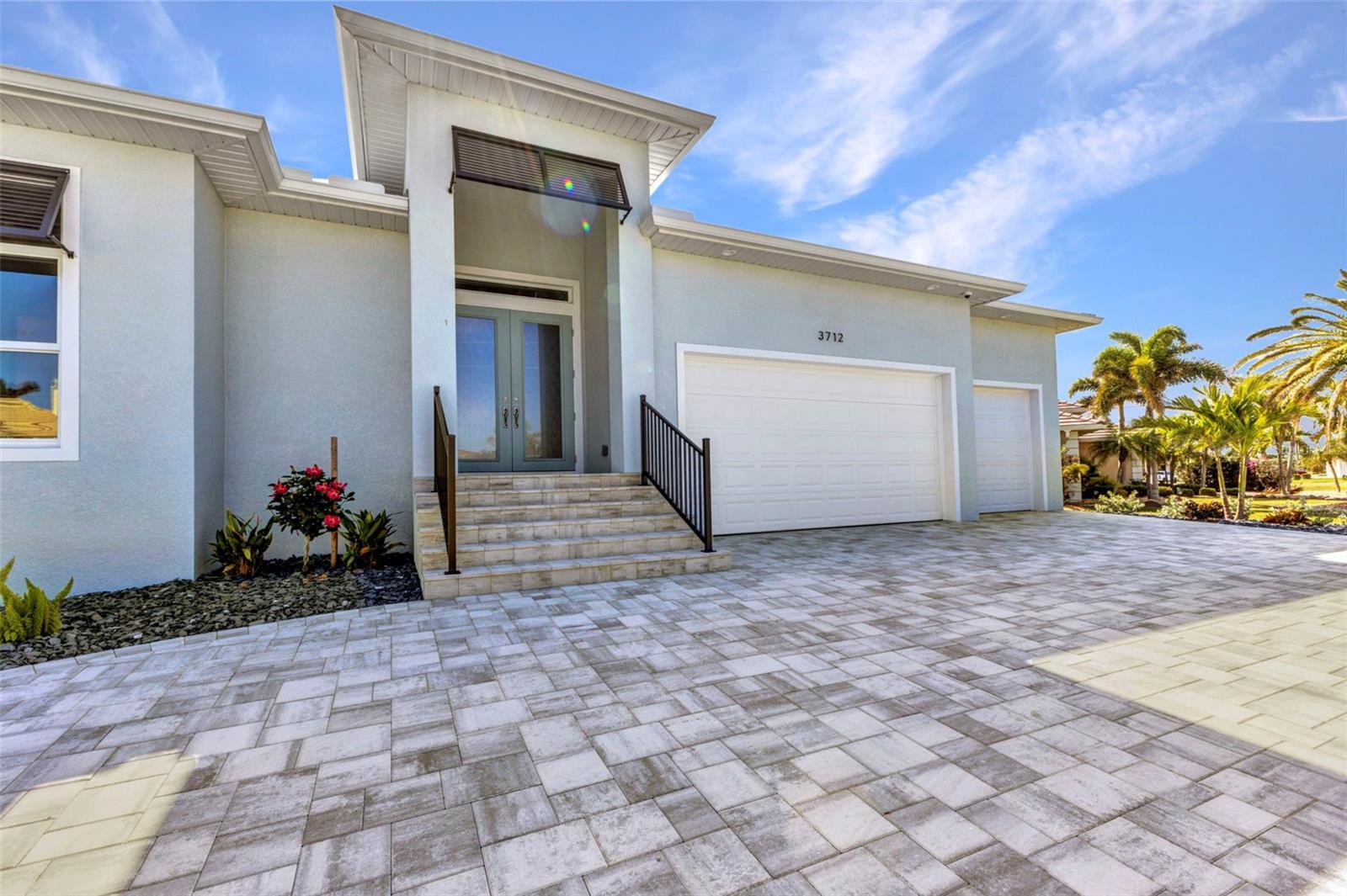 Image 6 of 94 For 3712 Carmichael Drive