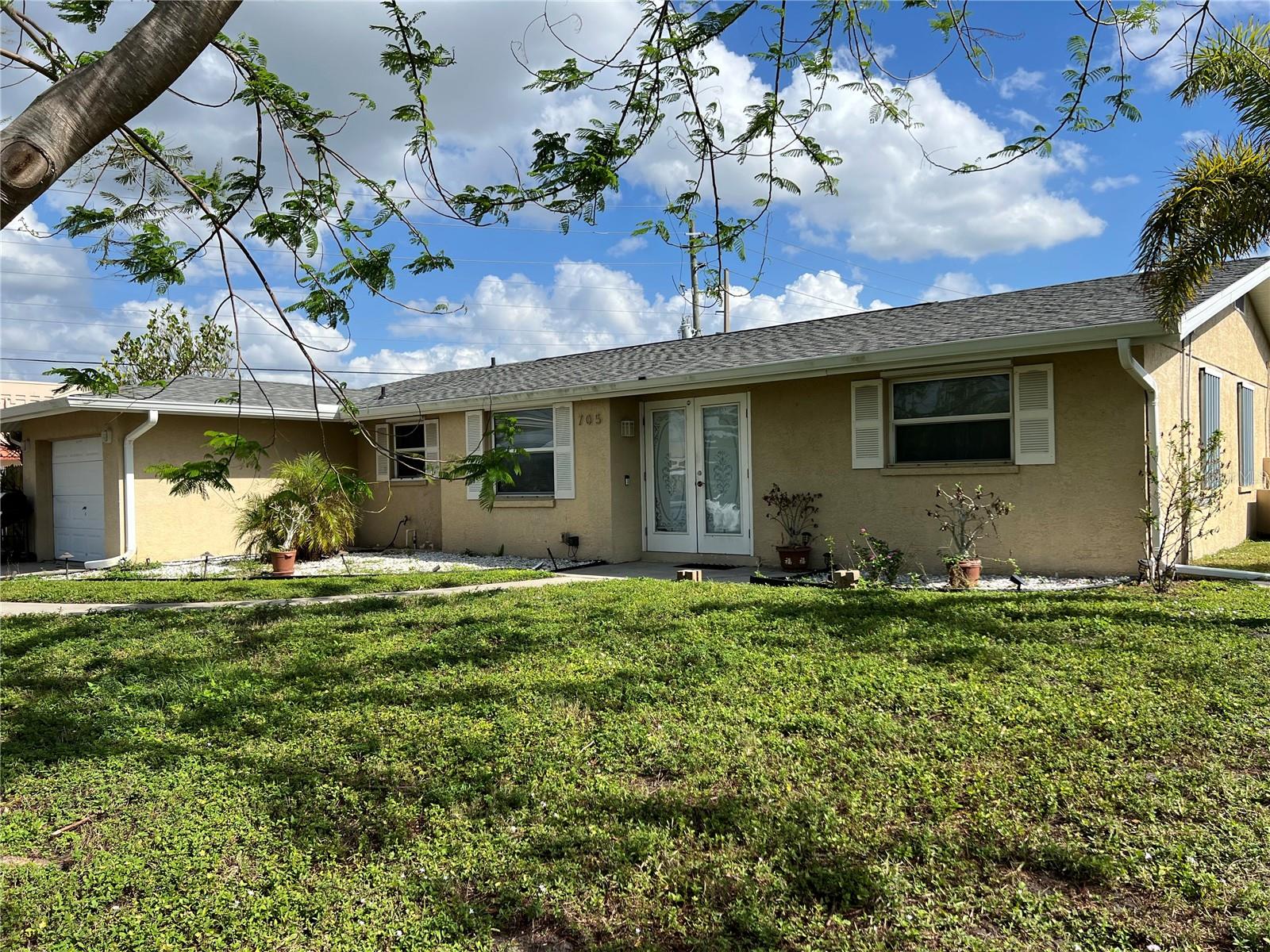 Details for 705 Crestview Circle Nw, PORT CHARLOTTE, FL 33948