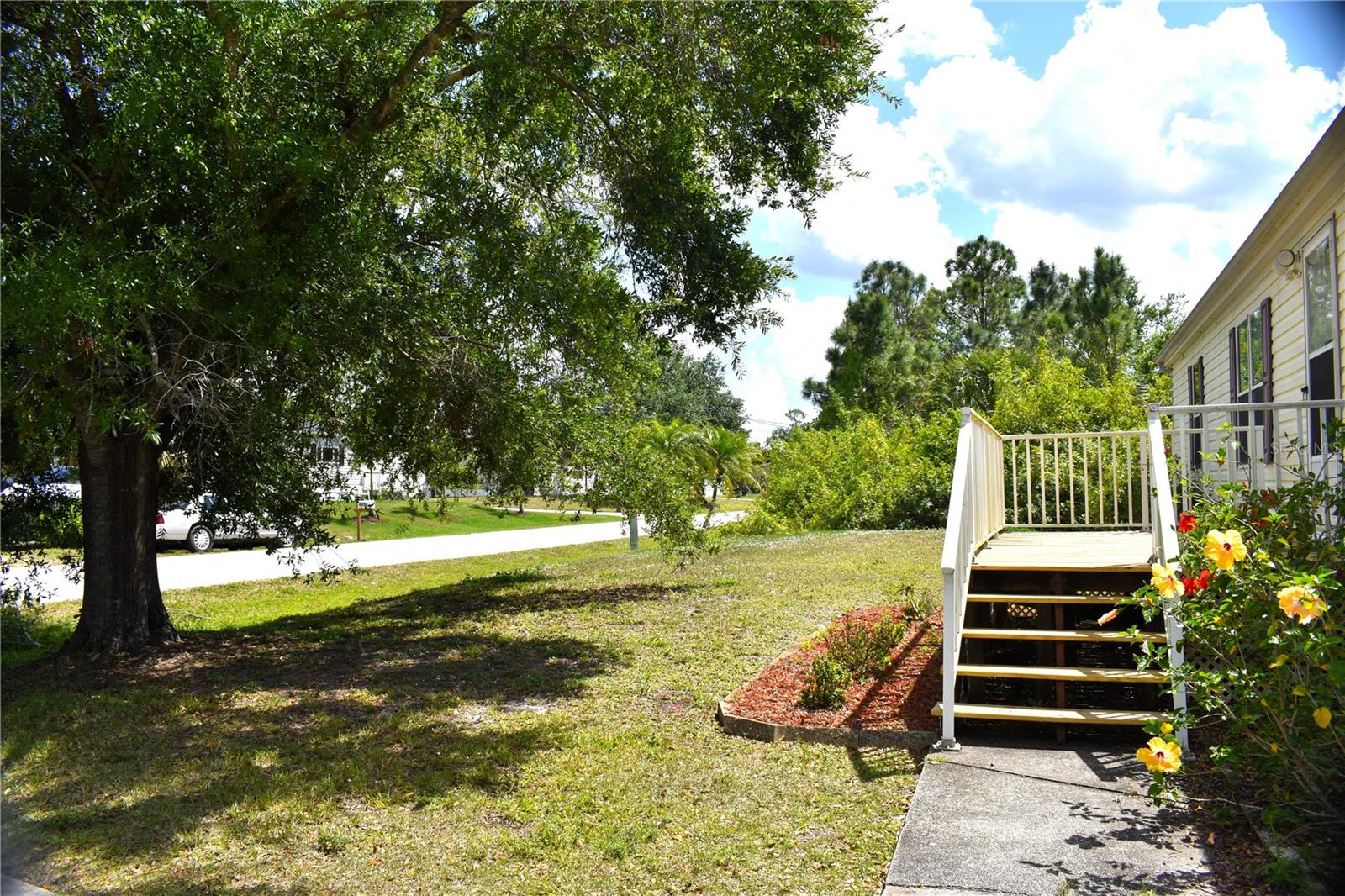 Image 42 of 46 For 11195 Grapefruit Lane