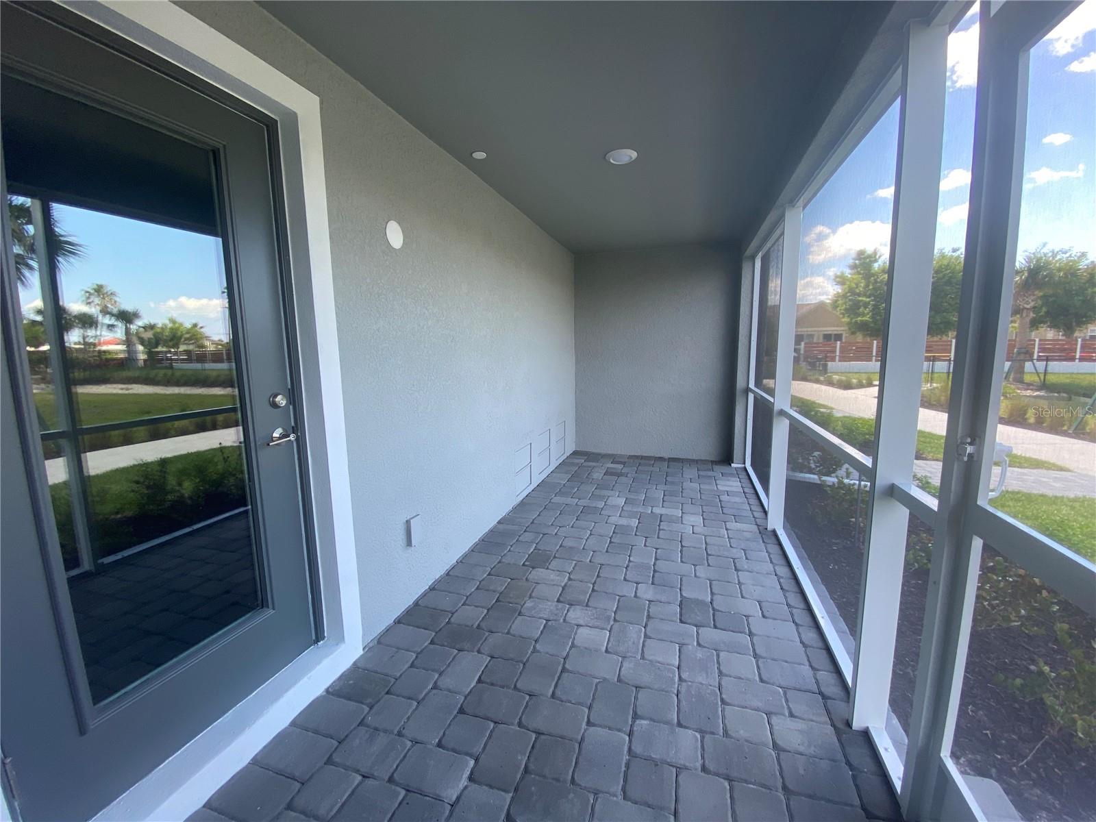 Image 10 of 50 For 1620 Sea Haven Drive 403