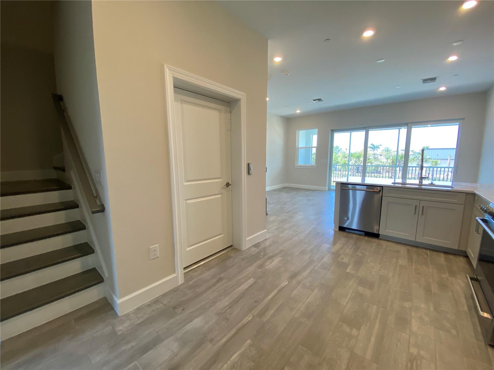 Image 24 of 50 For 1620 Sea Haven Drive 403