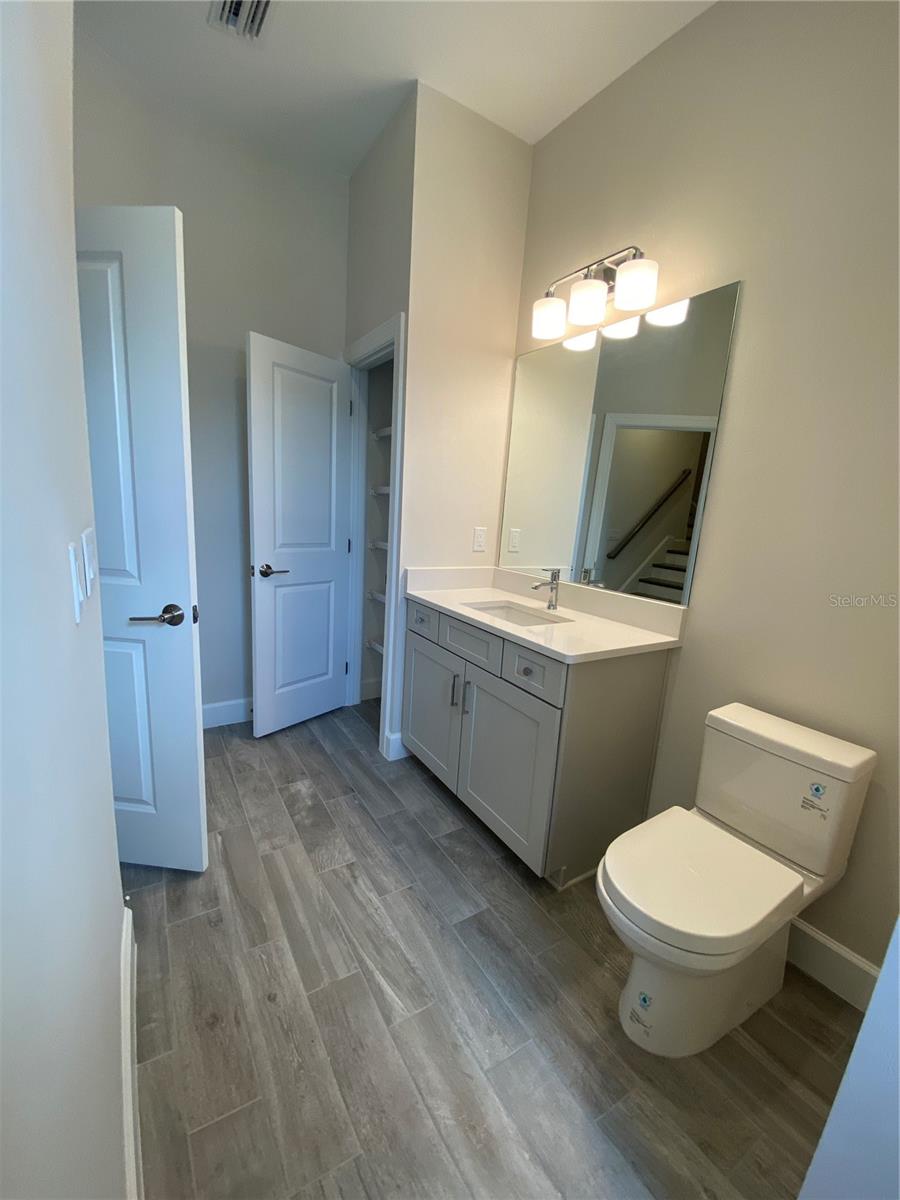 Image 27 of 50 For 1620 Sea Haven Drive 403