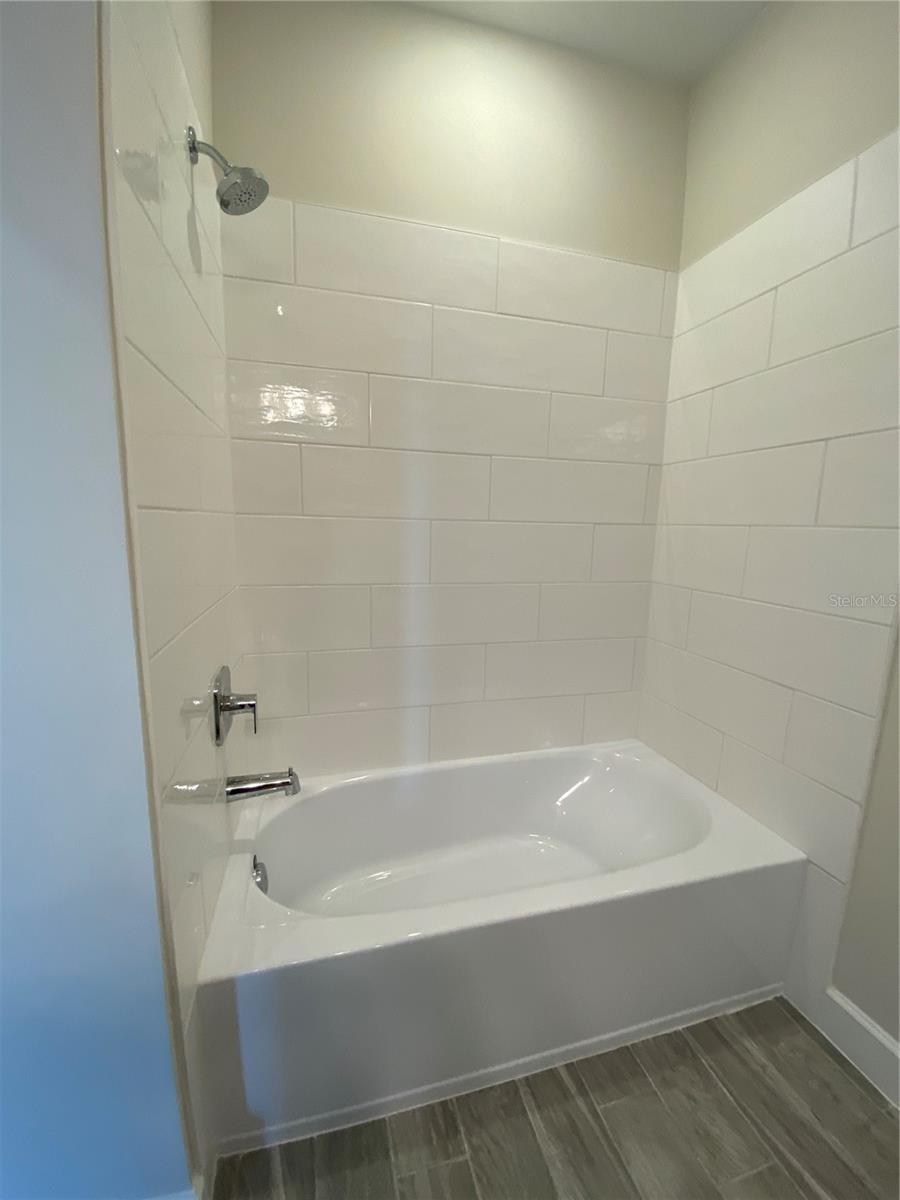 Image 36 of 50 For 1620 Sea Haven Drive 403