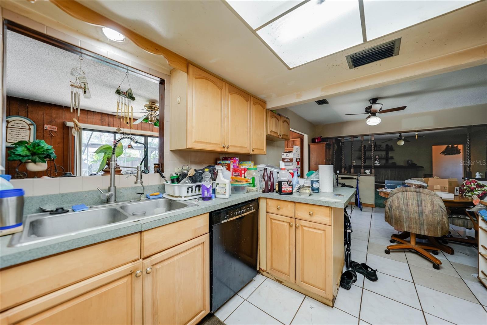 Image 5 of 26 For 4707 Marlin Road
