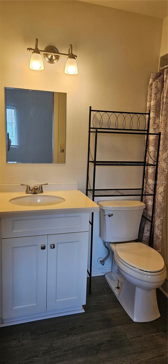 Image 15 of 19 For 4904 Vincennes Court 209