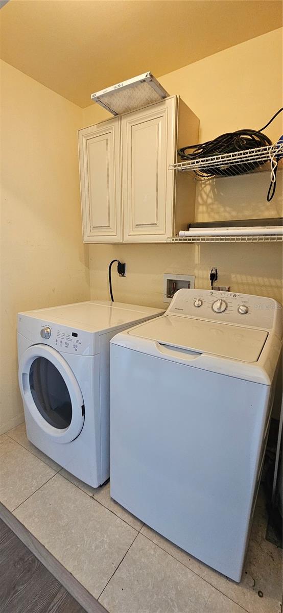 Image 18 of 19 For 4904 Vincennes Court 209