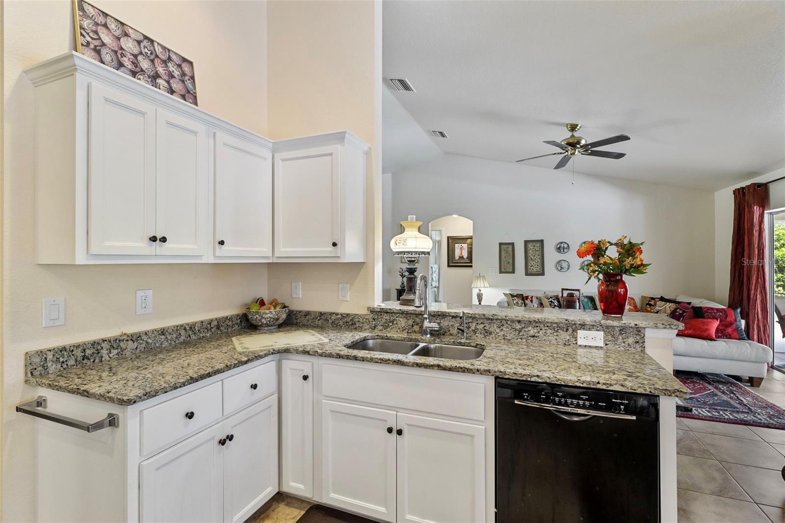 Image 11 of 38 For 1240 Alpinia Road