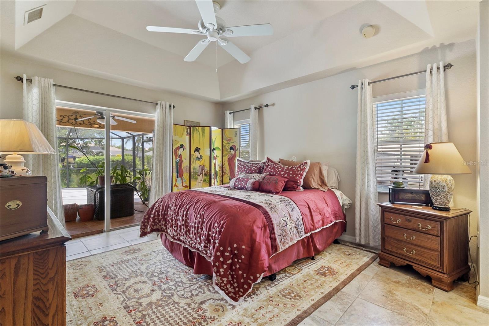 Image 15 of 38 For 1240 Alpinia Road