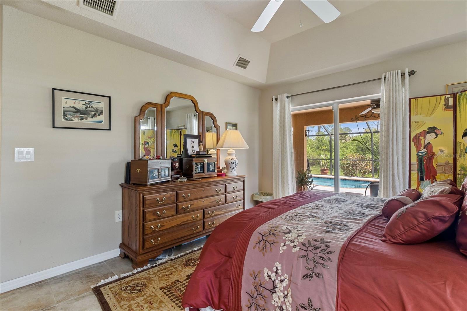 Image 16 of 38 For 1240 Alpinia Road