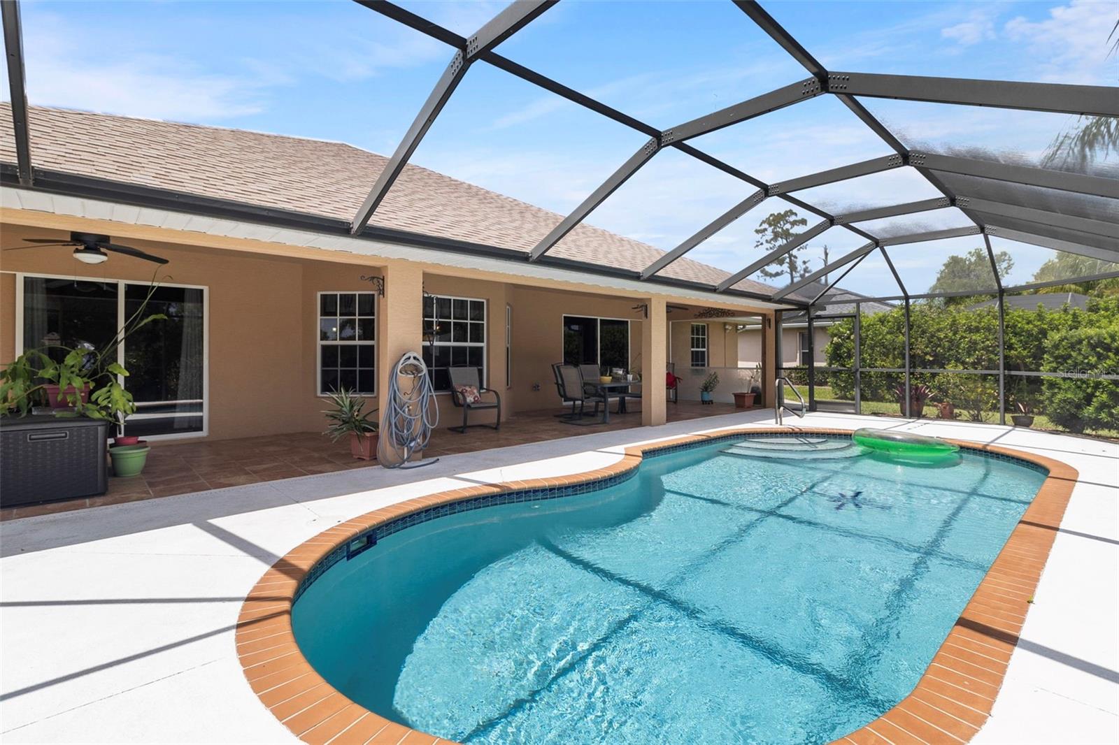 Image 30 of 38 For 1240 Alpinia Road