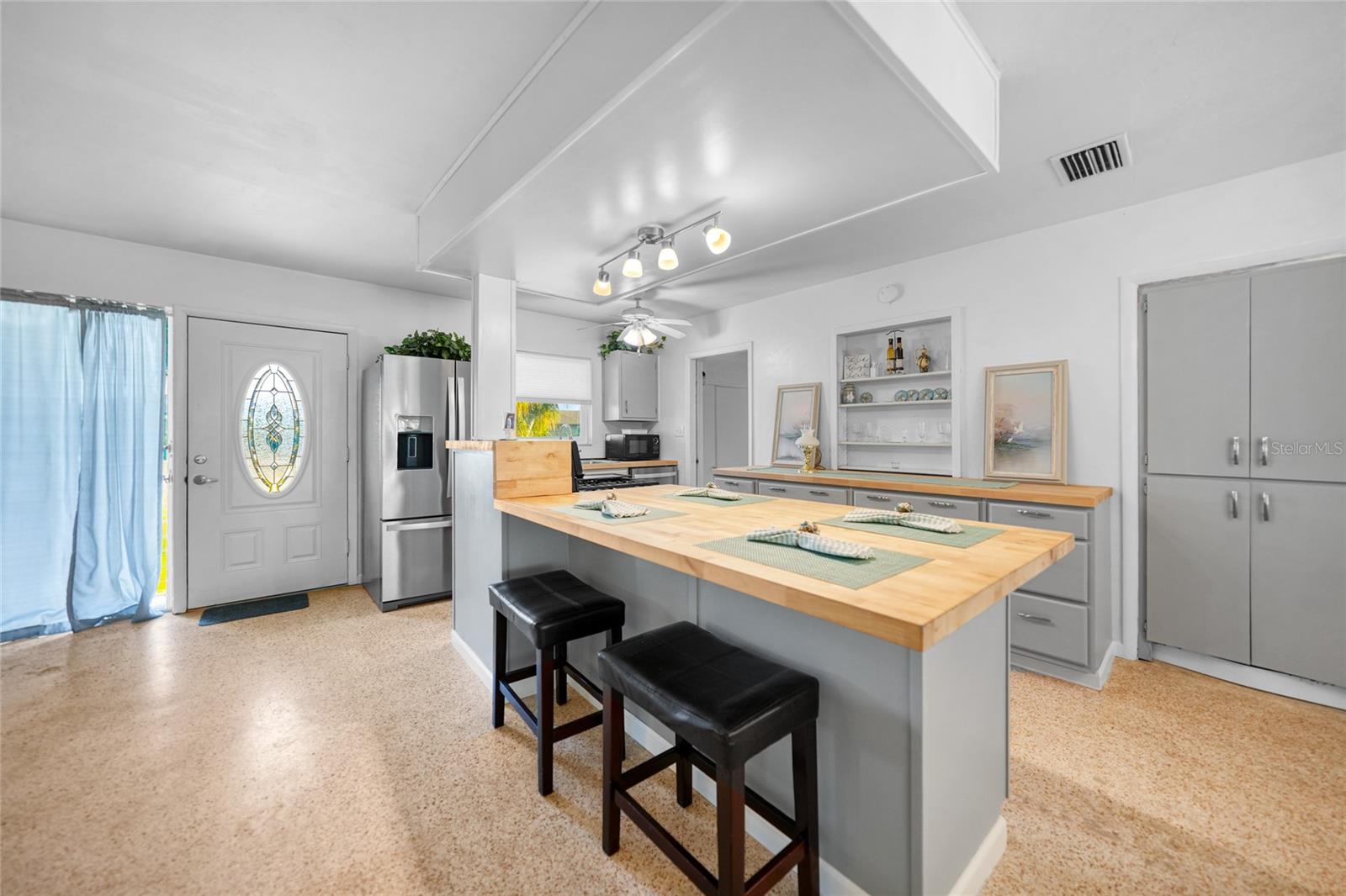 Image 11 of 57 For 21249 Higgs Drive
