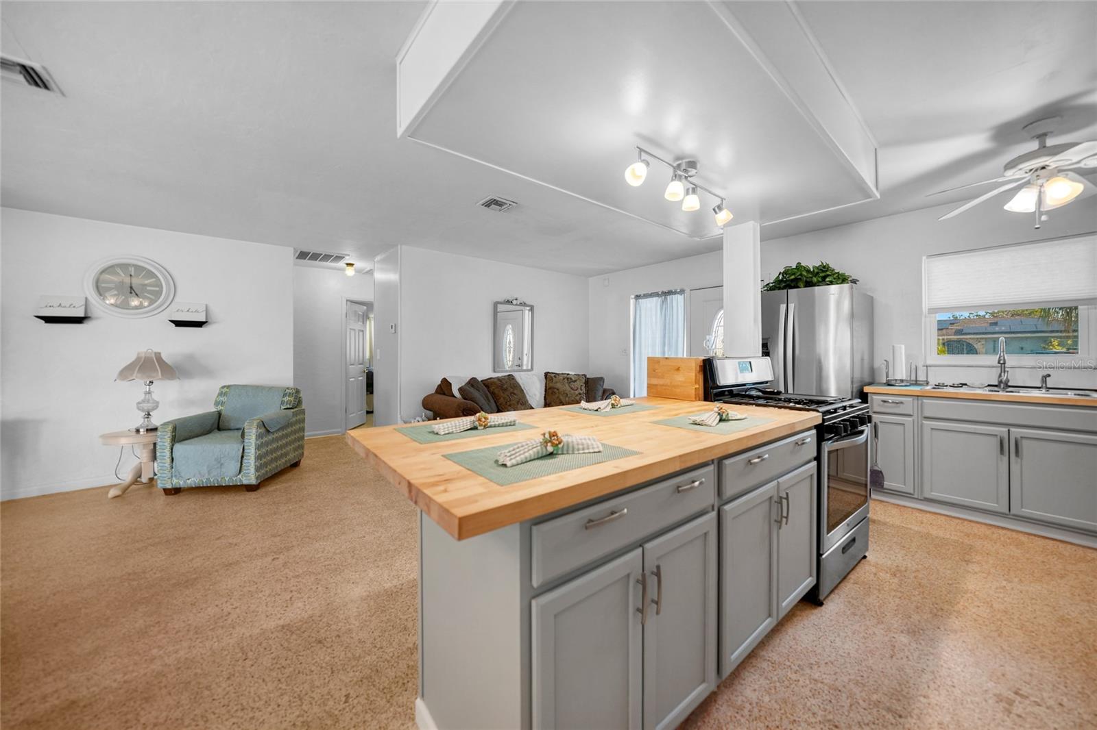 Image 13 of 57 For 21249 Higgs Drive