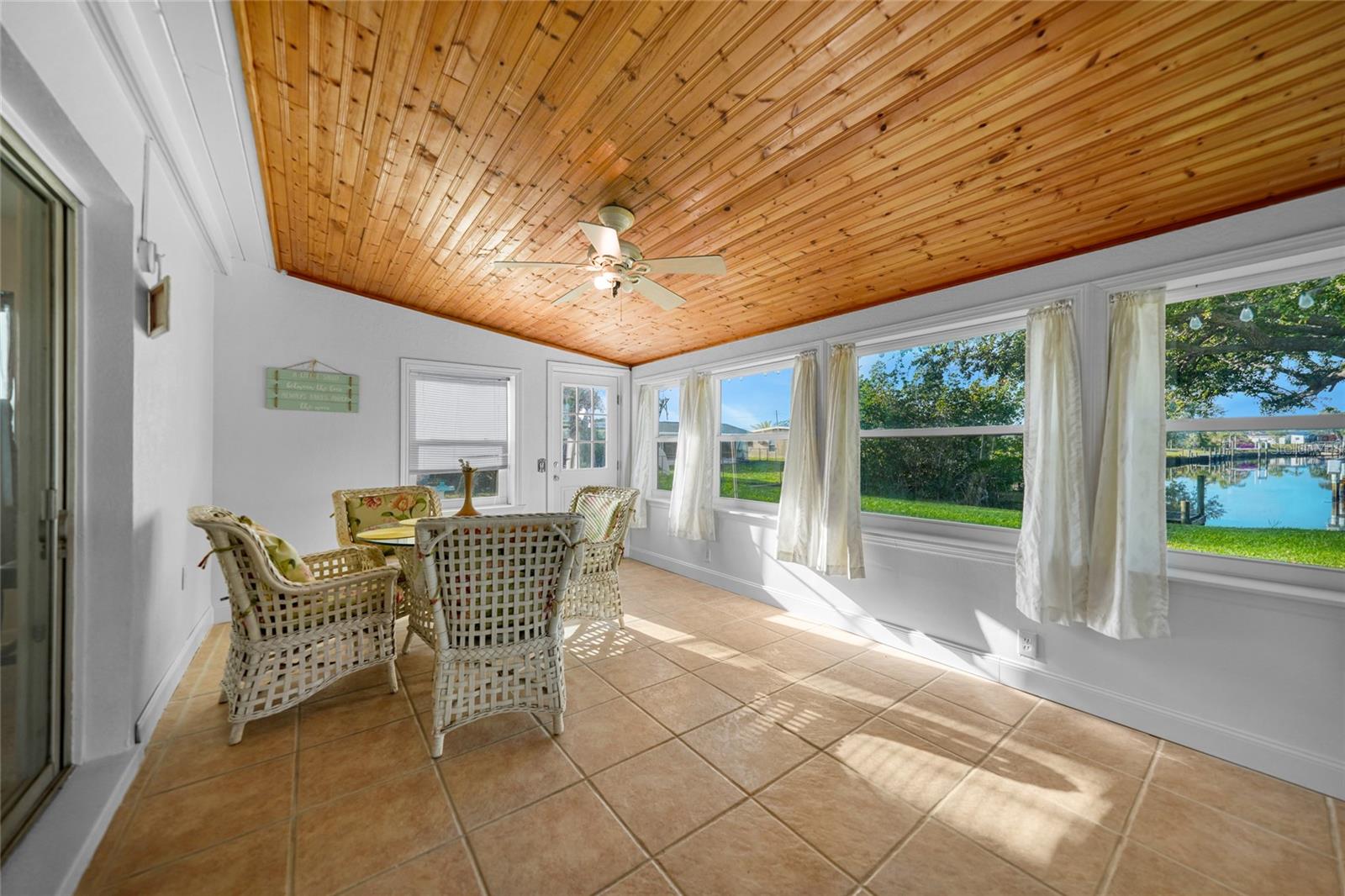 Image 16 of 57 For 21249 Higgs Drive