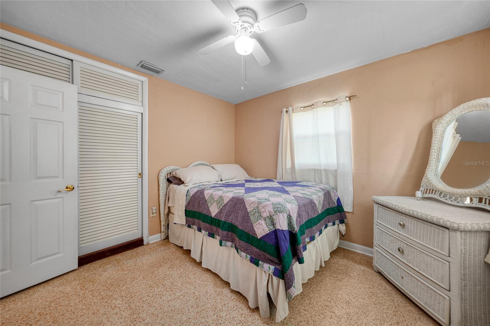 Image 19 of 57 For 21249 Higgs Drive