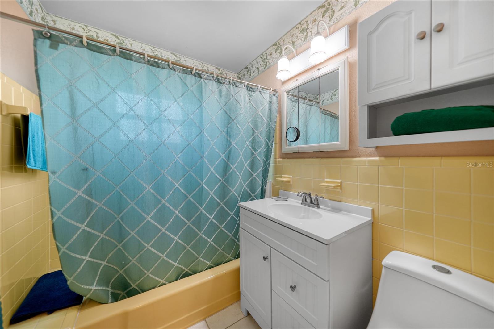 Image 21 of 57 For 21249 Higgs Drive