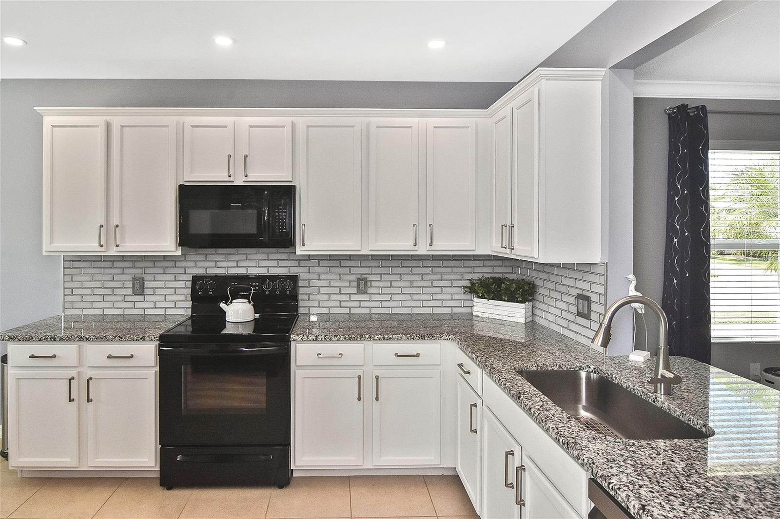 Image 16 of 63 For 28059 Arrowhead Circle