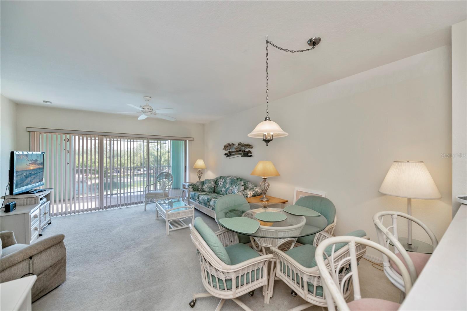 Image 15 of 72 For 19385 Water Oak Drive 302