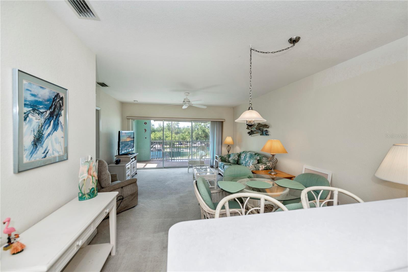 Image 18 of 72 For 19385 Water Oak Drive 302