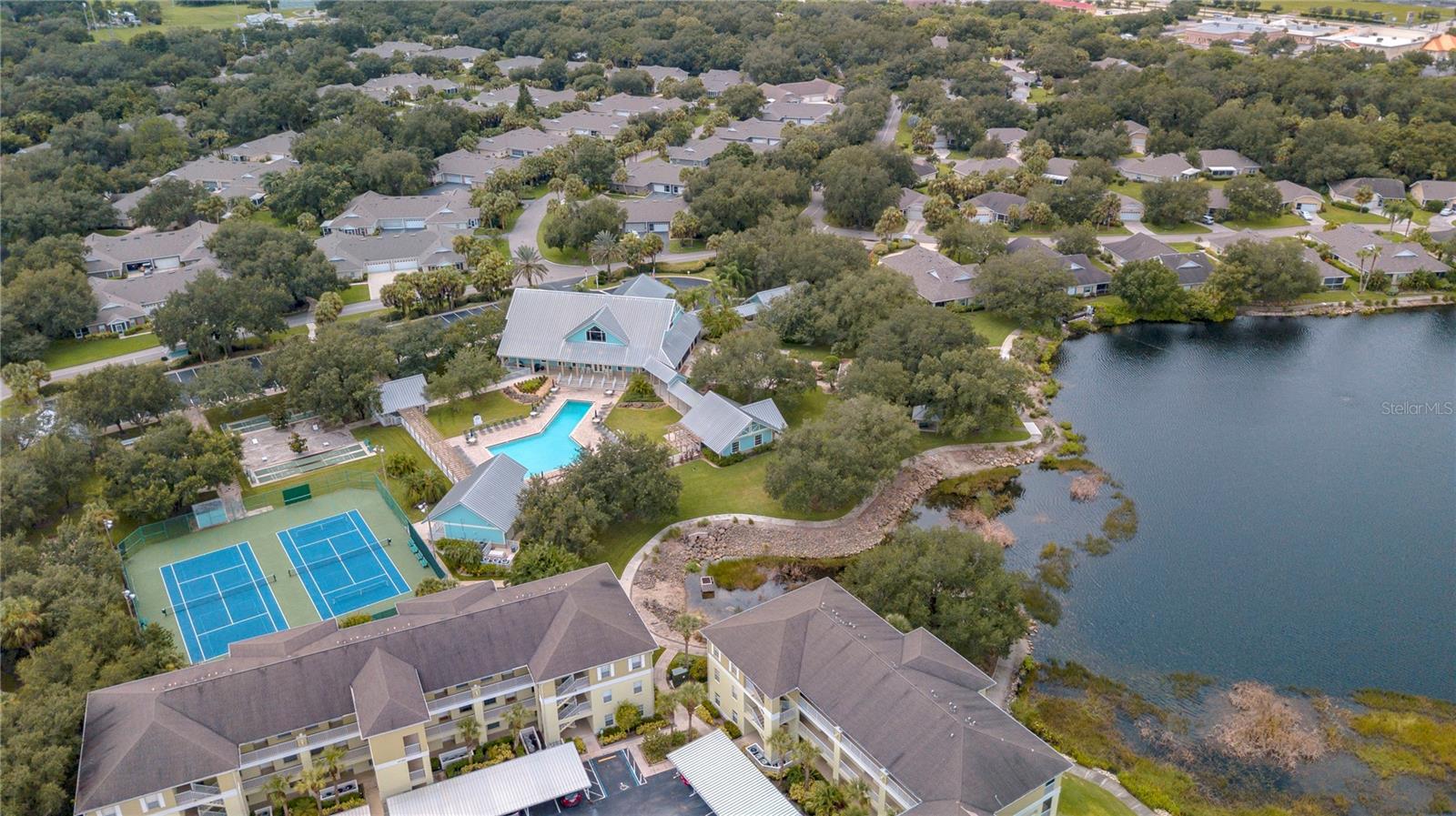Image 68 of 72 For 19385 Water Oak Drive 302