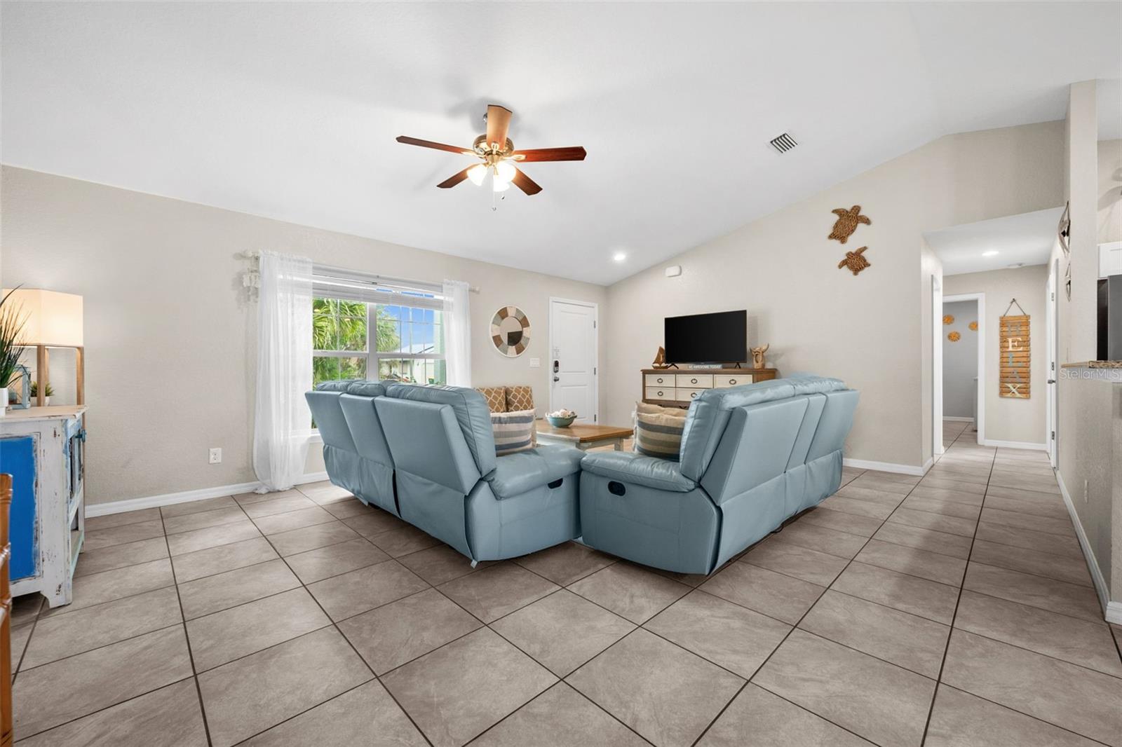Image 11 of 42 For 7434 Ashtabula Street