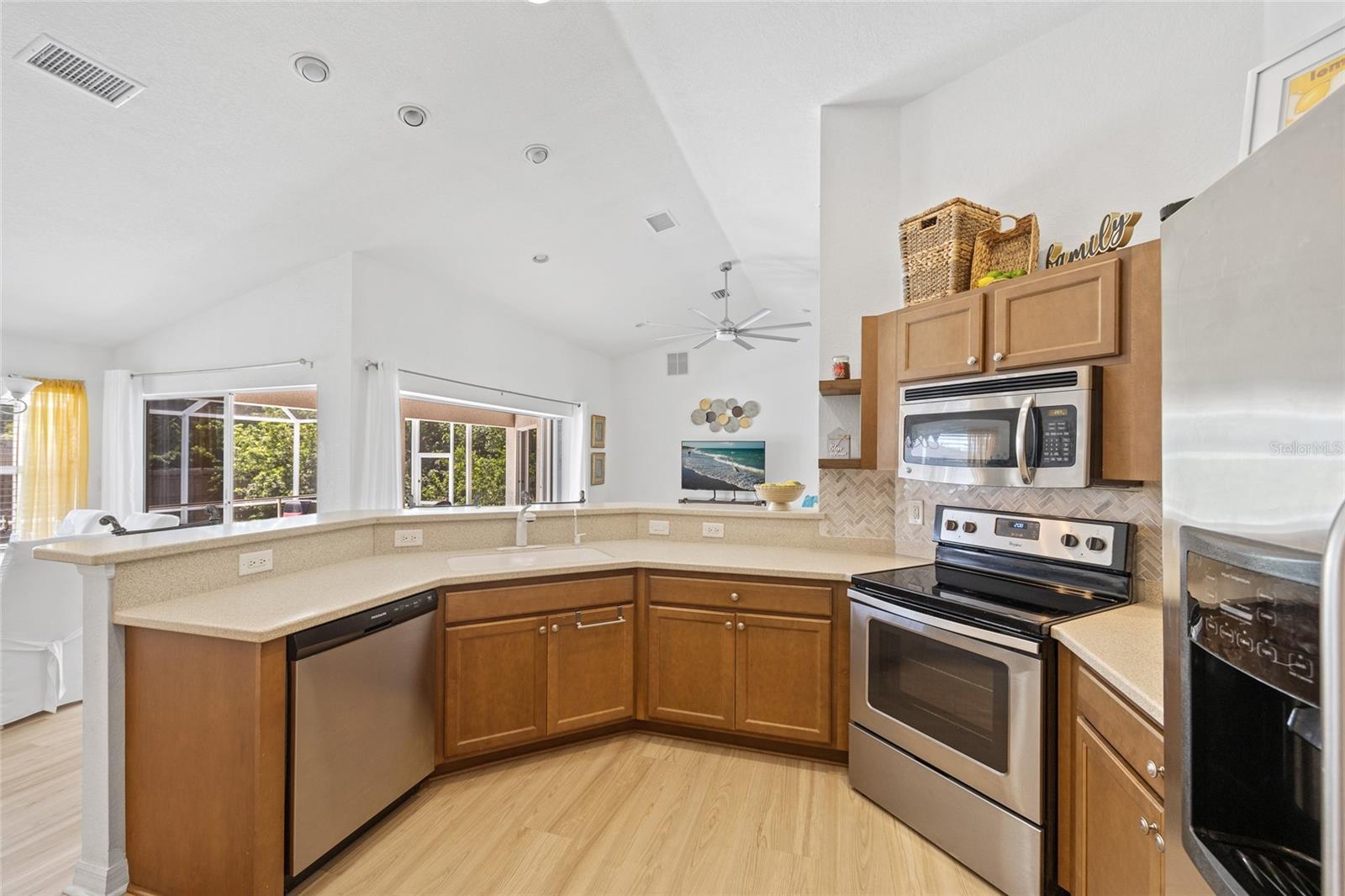 Image 15 of 45 For 13235 Essman Avenue