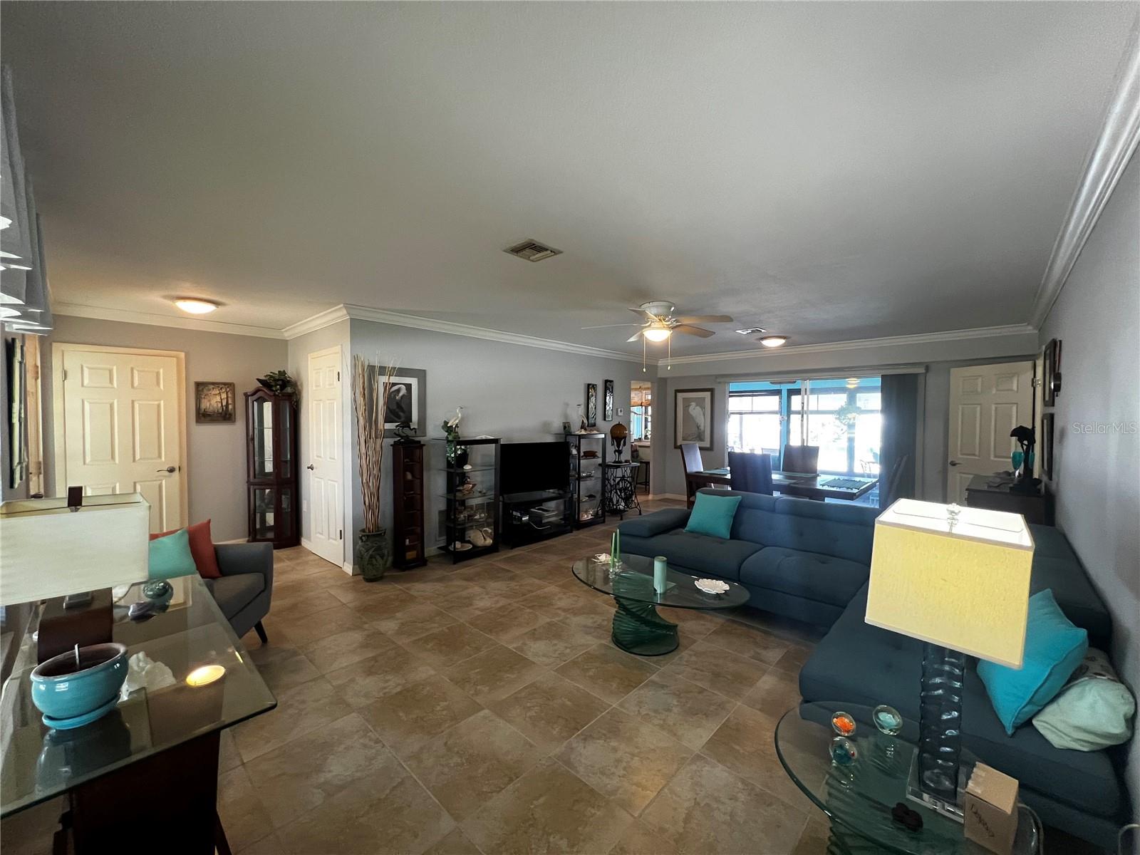 Image 10 of 47 For 931 Juno Drive
