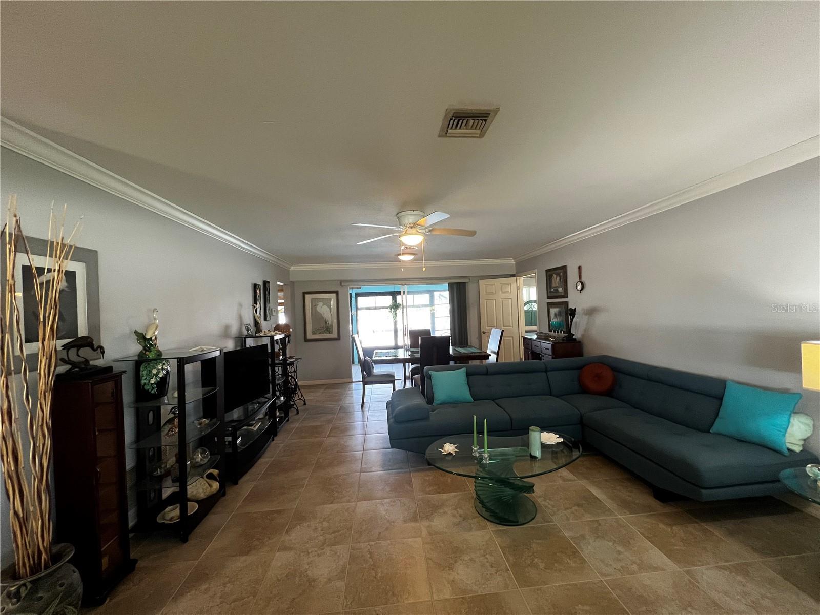 Image 12 of 47 For 931 Juno Drive