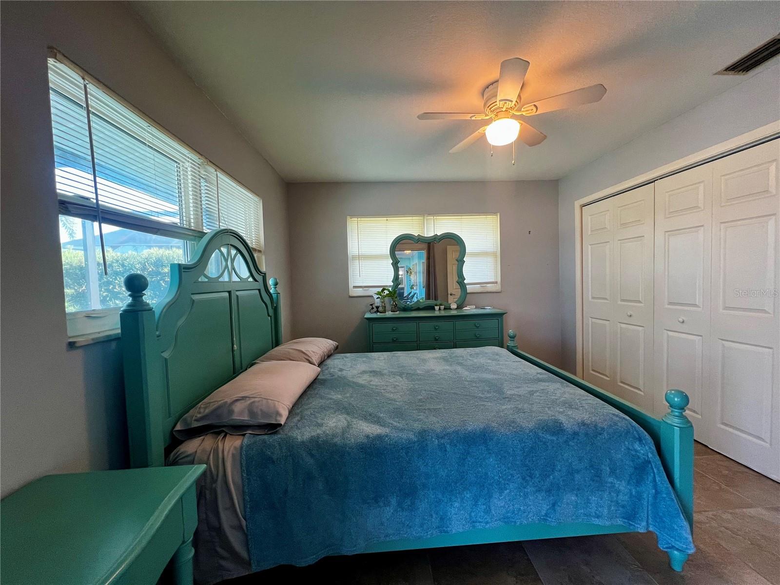 Image 18 of 47 For 931 Juno Drive