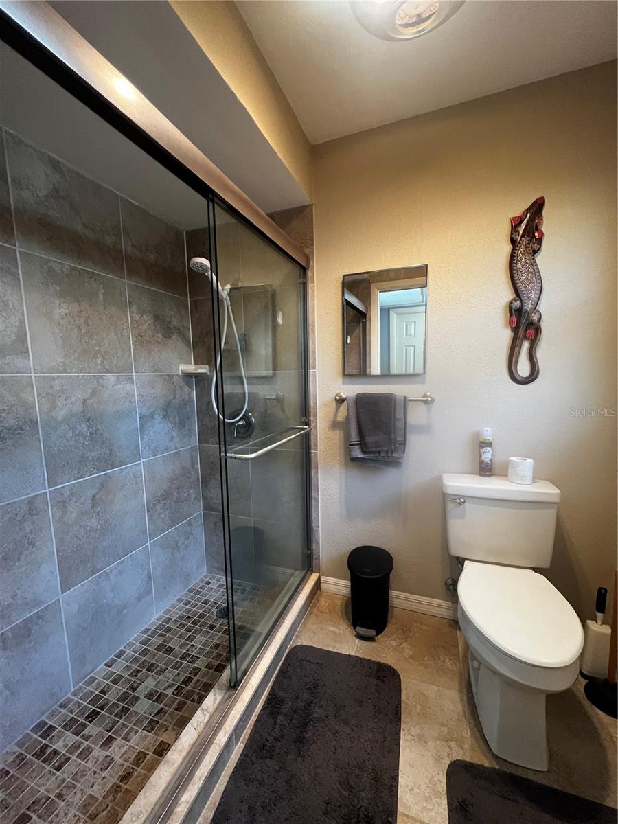 Image 42 of 47 For 931 Juno Drive