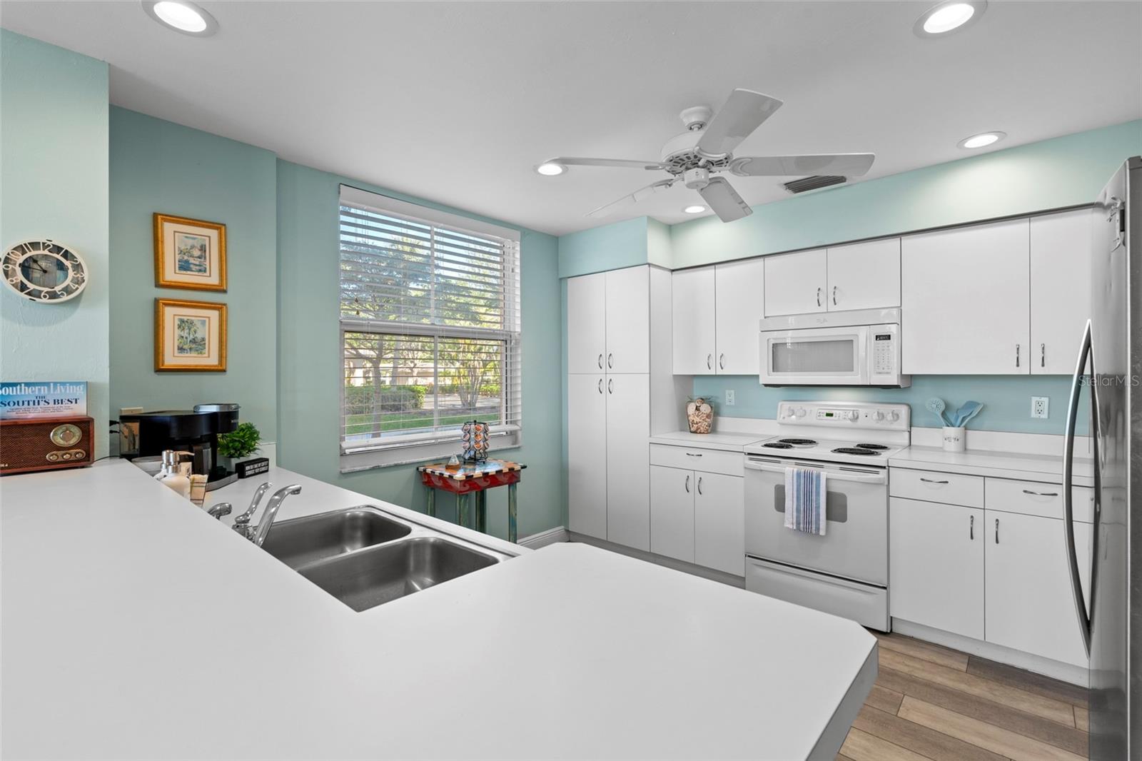 Image 12 of 54 For 2060 Matecumbe Key Road 2106