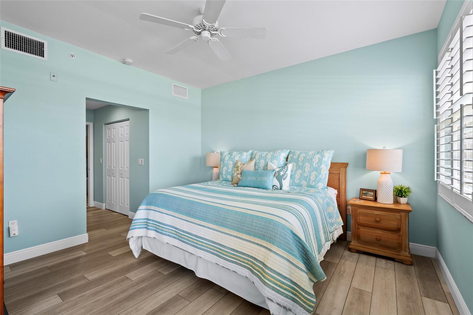 Image 18 of 54 For 2060 Matecumbe Key Road 2106