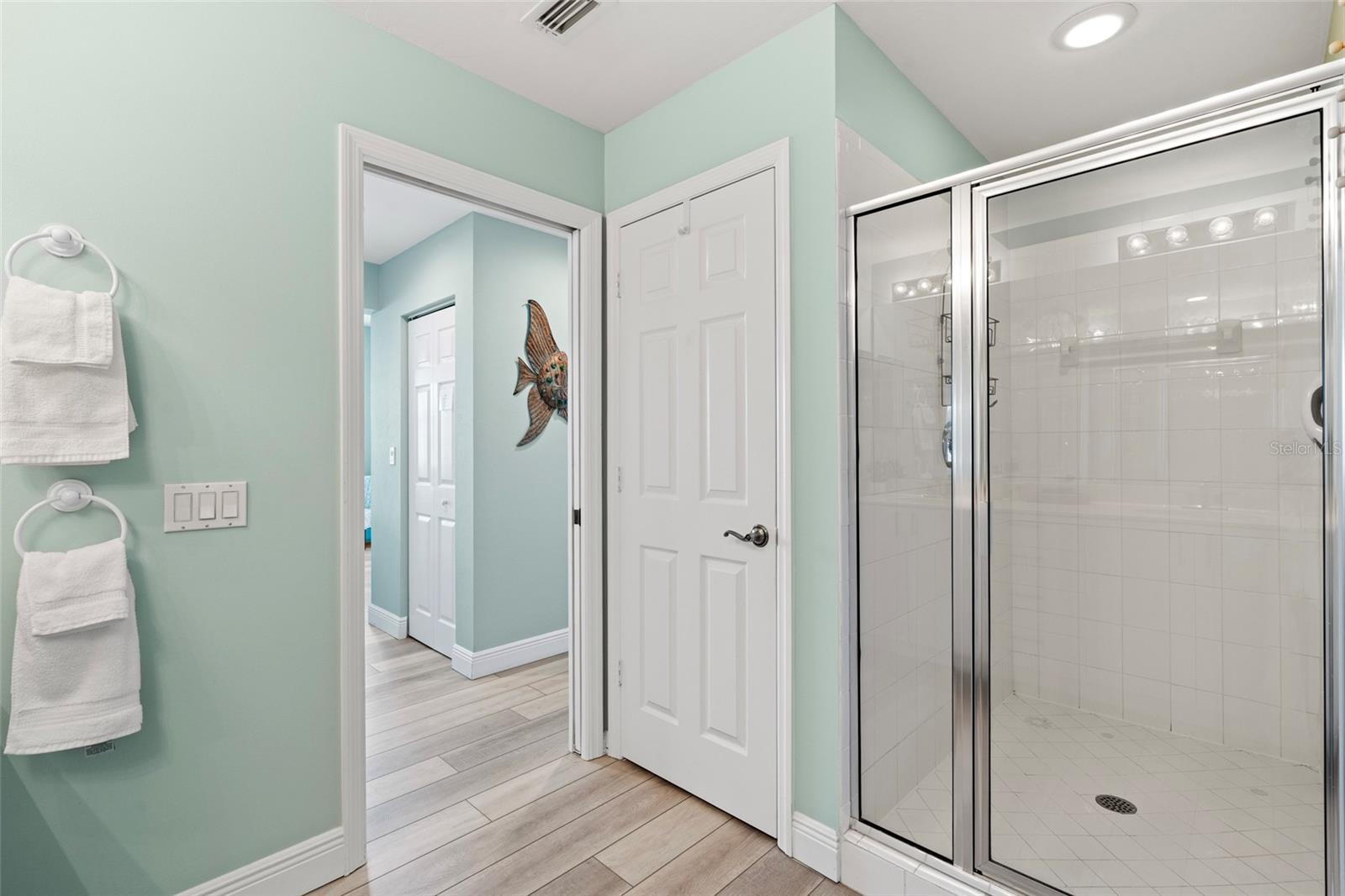 Image 20 of 54 For 2060 Matecumbe Key Road 2106
