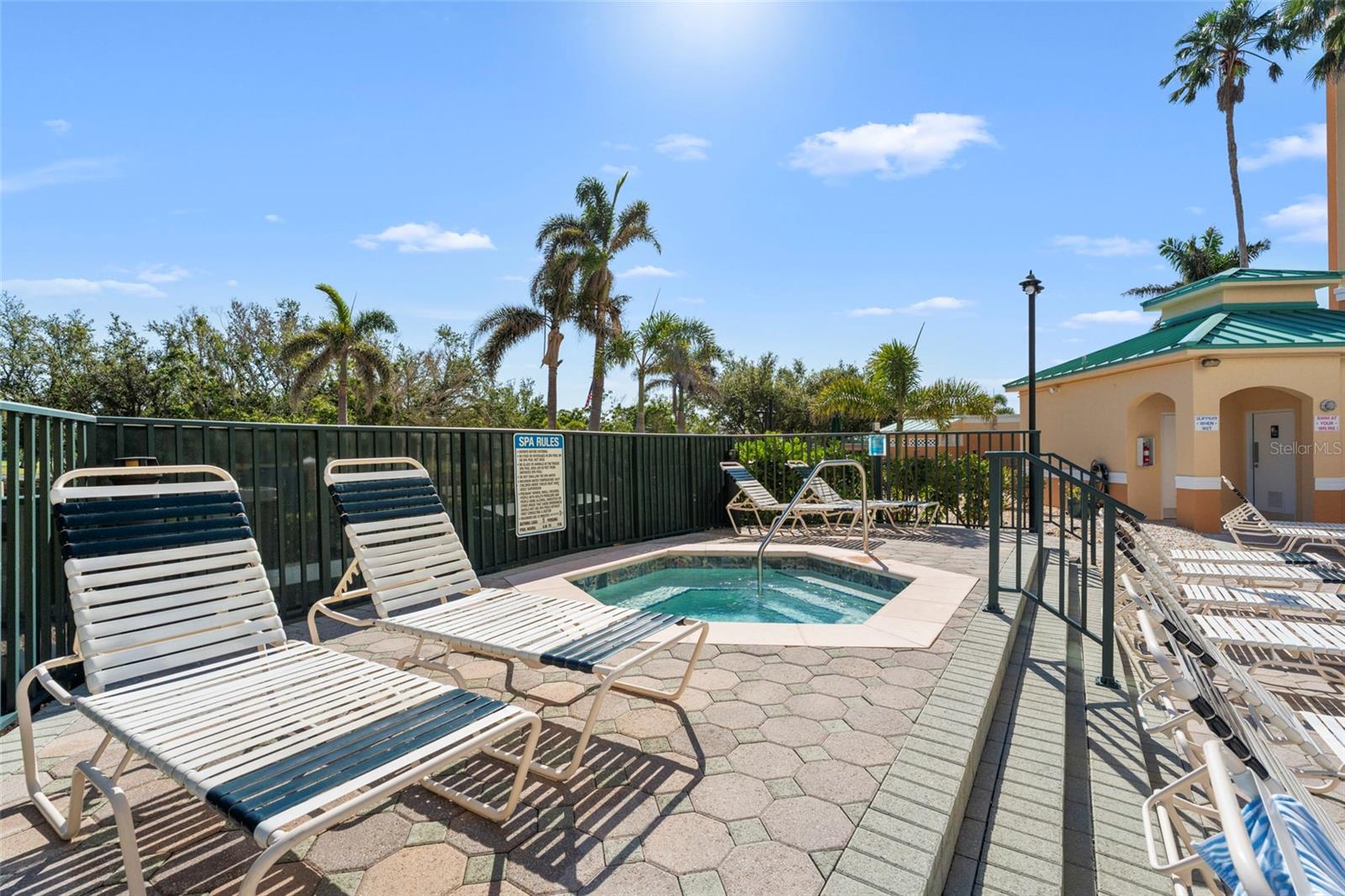 Image 41 of 54 For 2060 Matecumbe Key Road 2106