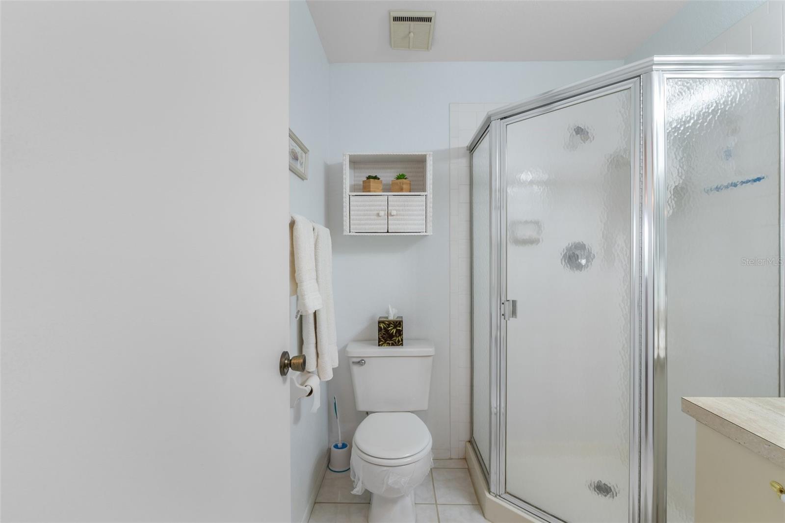 Image 22 of 38 For 25100 Sandhill Boulevard R202