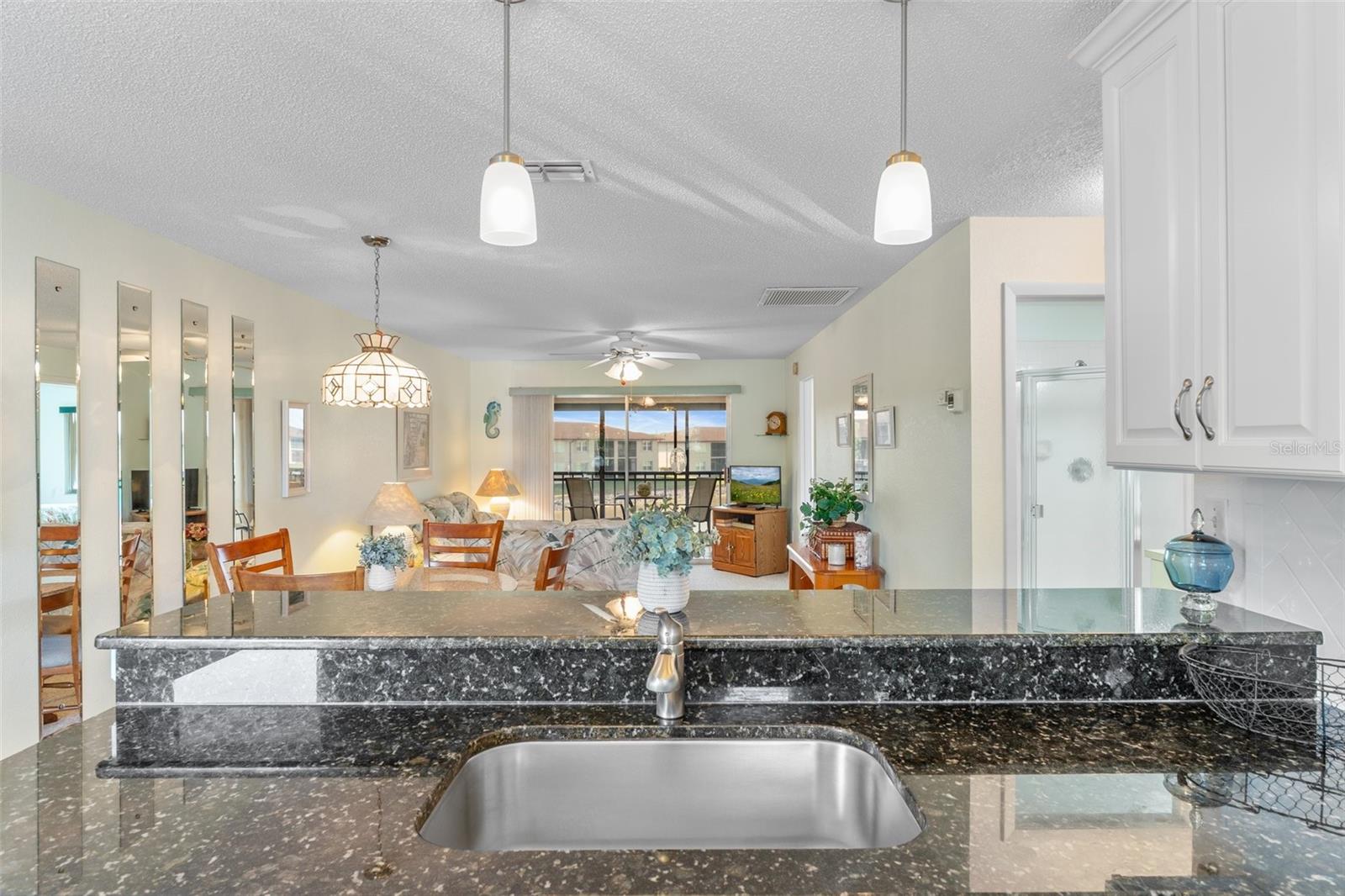 Image 5 of 38 For 25100 Sandhill Boulevard R202