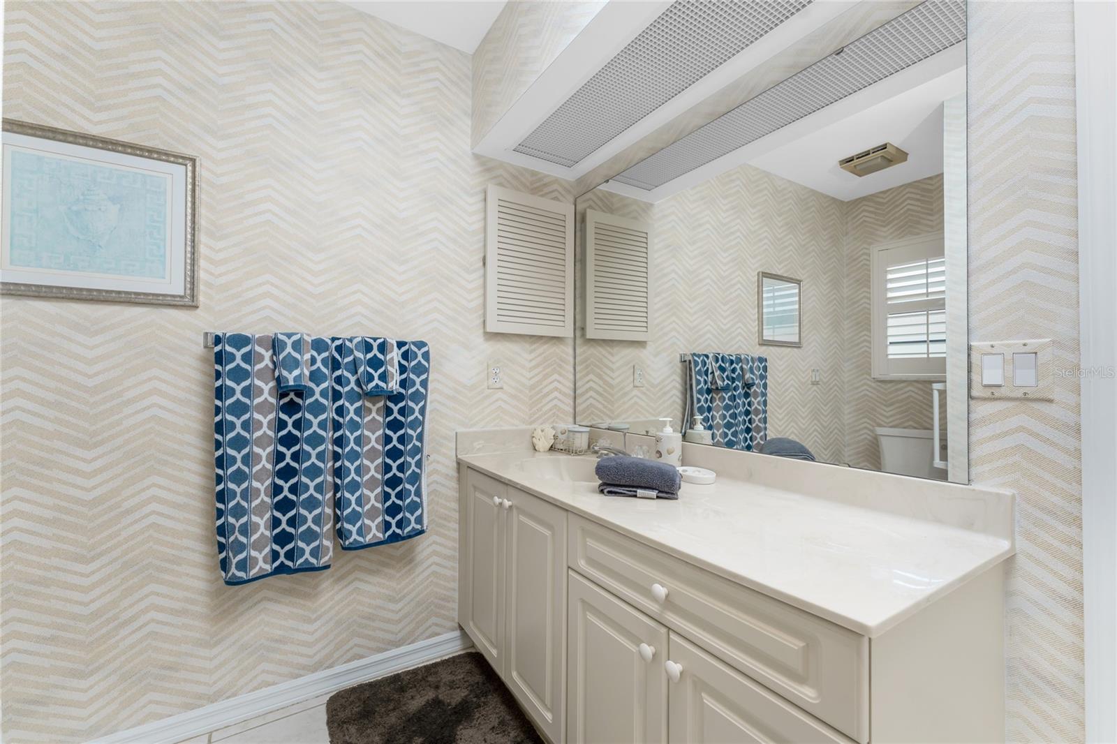Image 20 of 55 For 11315 Essex Drive